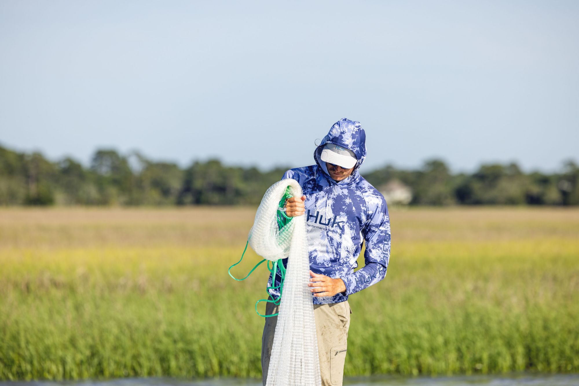 HUK Men's Mossy Oak Pursuit Hoodie product image