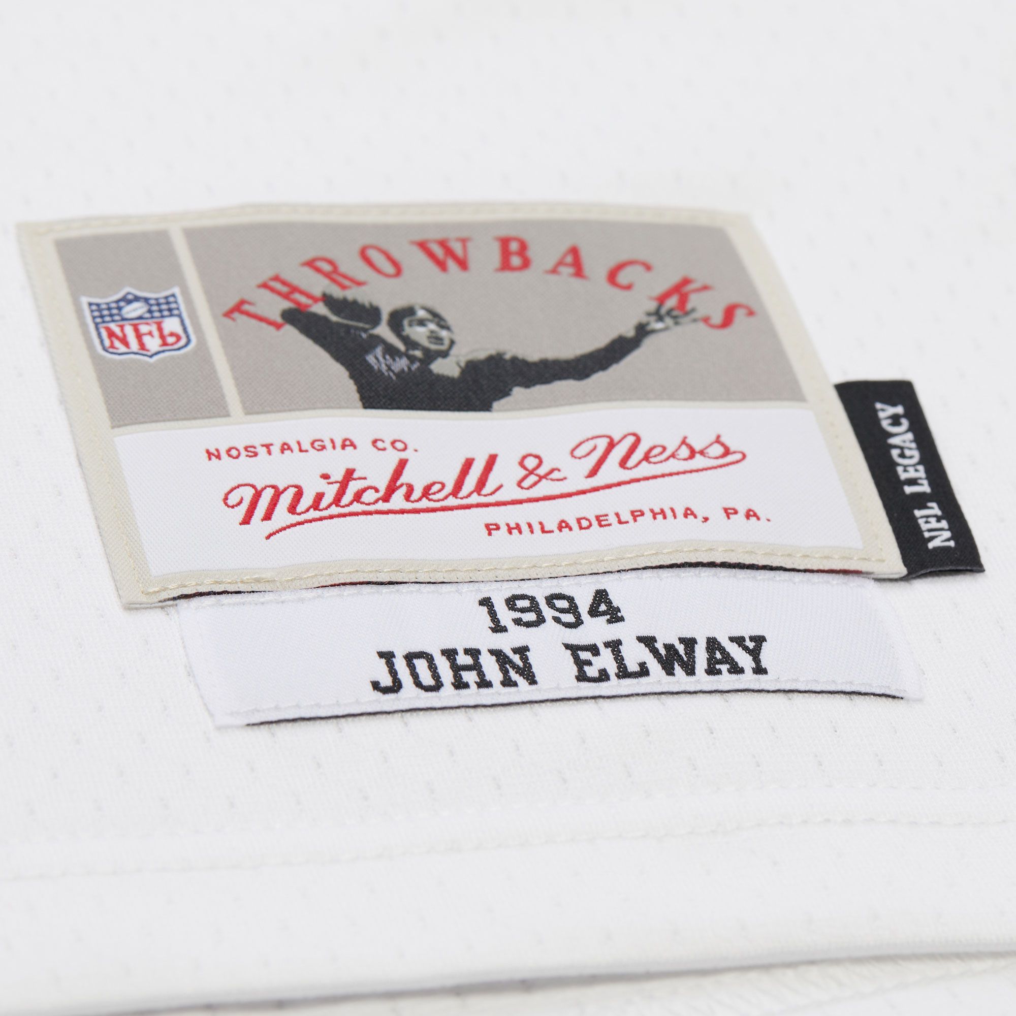 Mitchell & Ness Men's Denver Broncos John Elway #7 White 1994 Replica Football Jersey product image