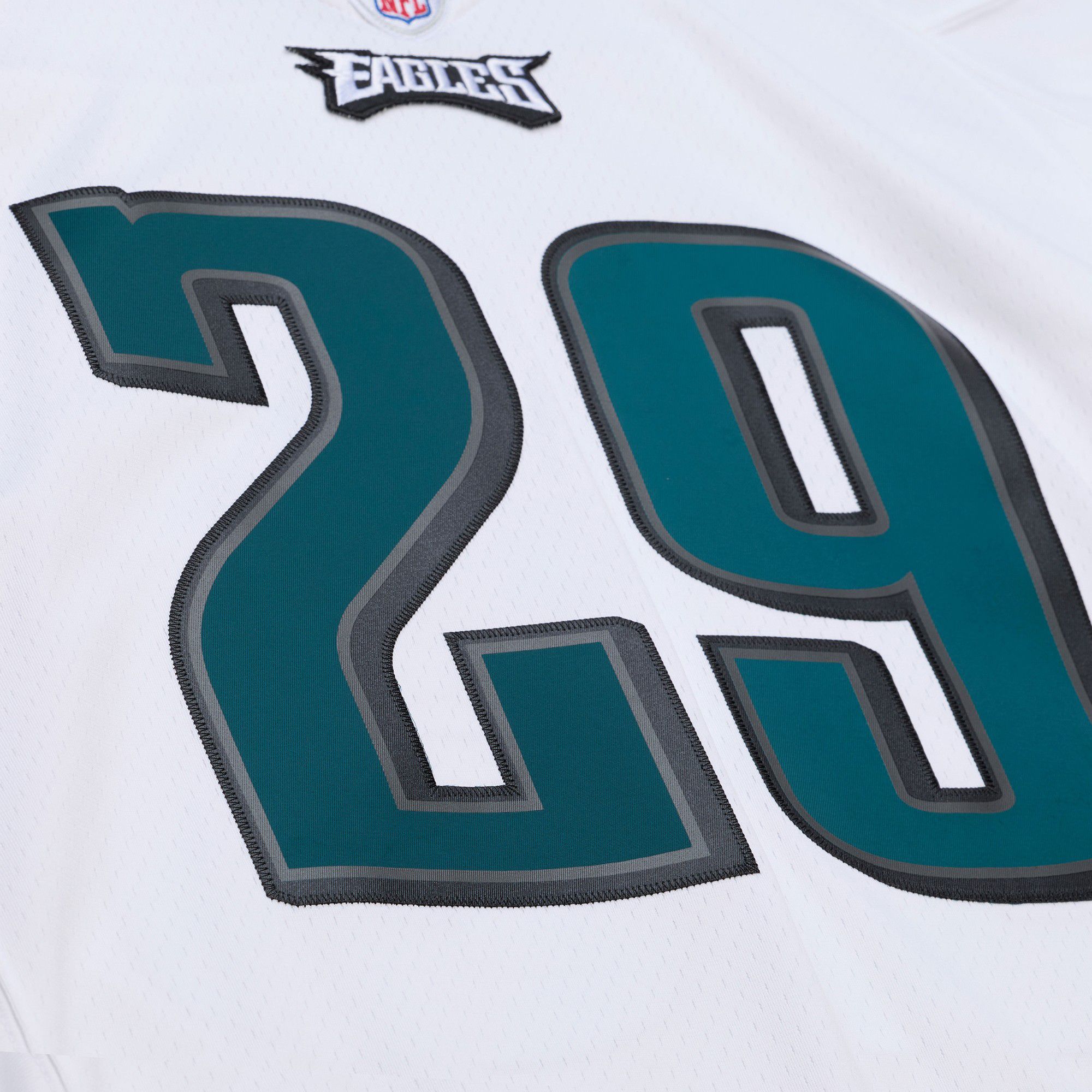 Mitchell & Ness Men's 2009 Philadelphia Eagles LeSean McCoy #29 White Legacy Jersey product image