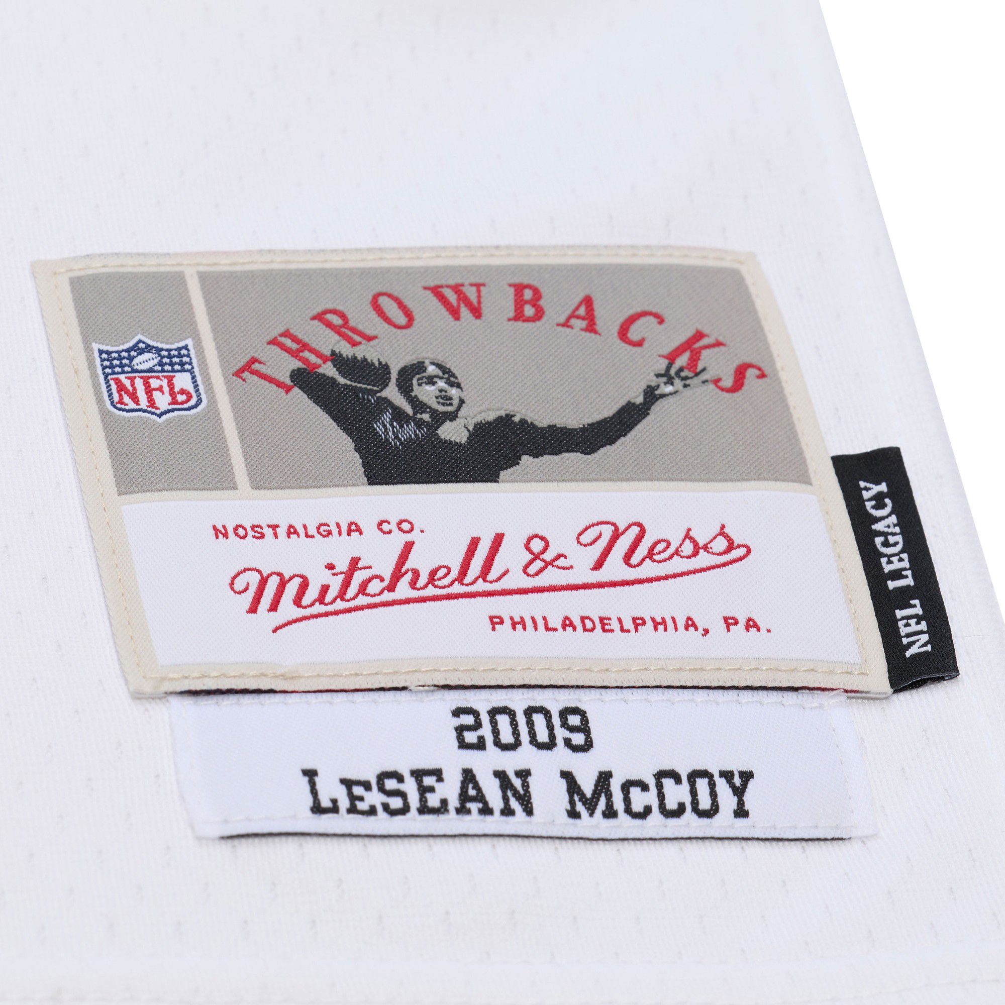 Mitchell & Ness Men's 2009 Philadelphia Eagles LeSean McCoy #29 White Legacy Jersey product image