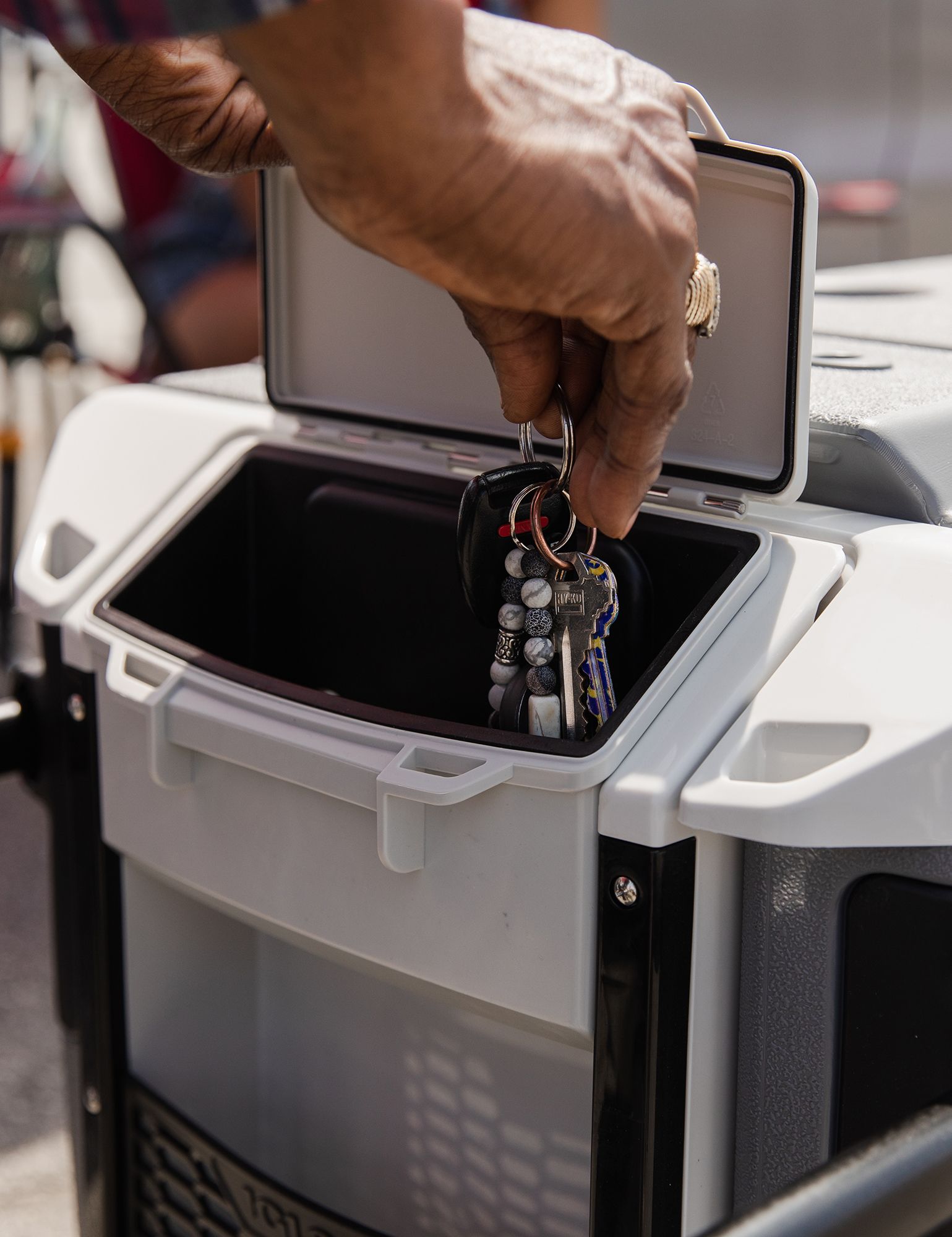 Igloo 70 Qt. Trailmate Roller Cooler product image