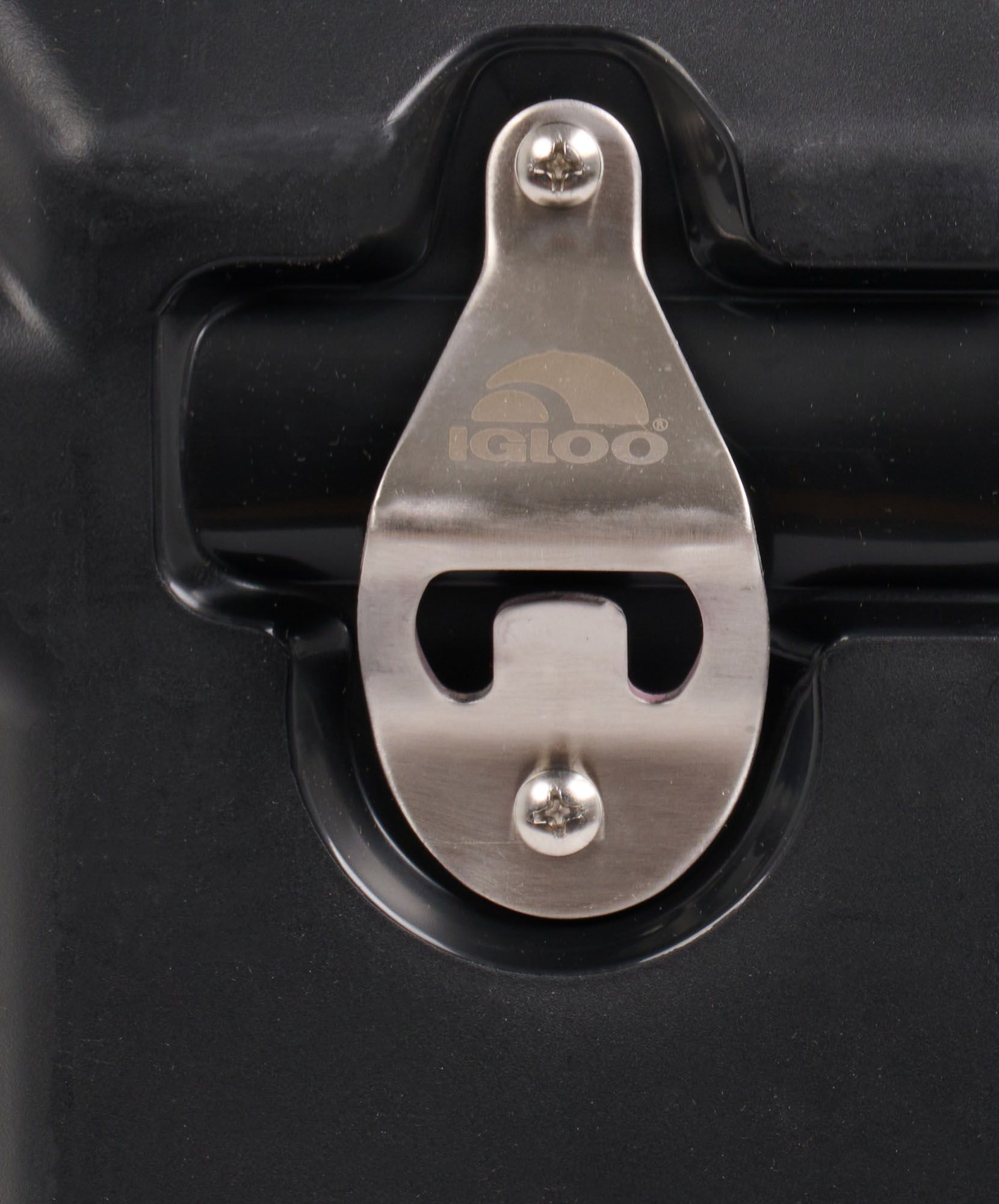 Igloo 70 Qt. Trailmate Roller Cooler product image