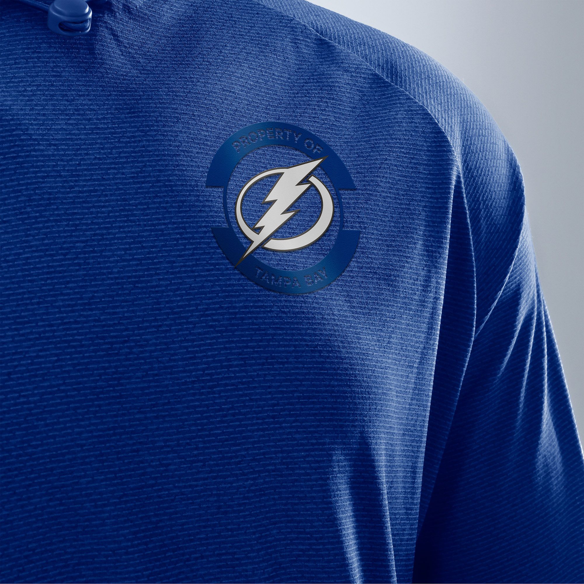 NHL Men's Tampa Bay Lightning Blue Rink Lightweight Pullover Hoodie product image