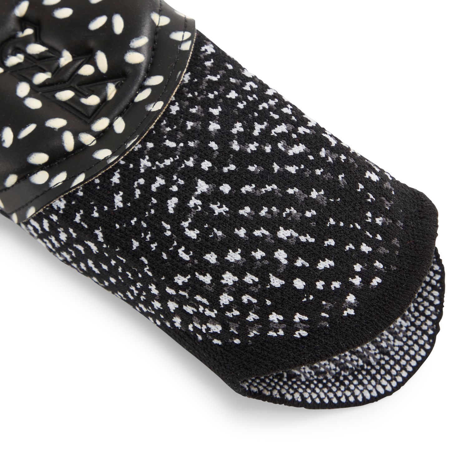 PUMA Adult FUTURE Ultimate Negative Cut Goalkeeper Gloves product image