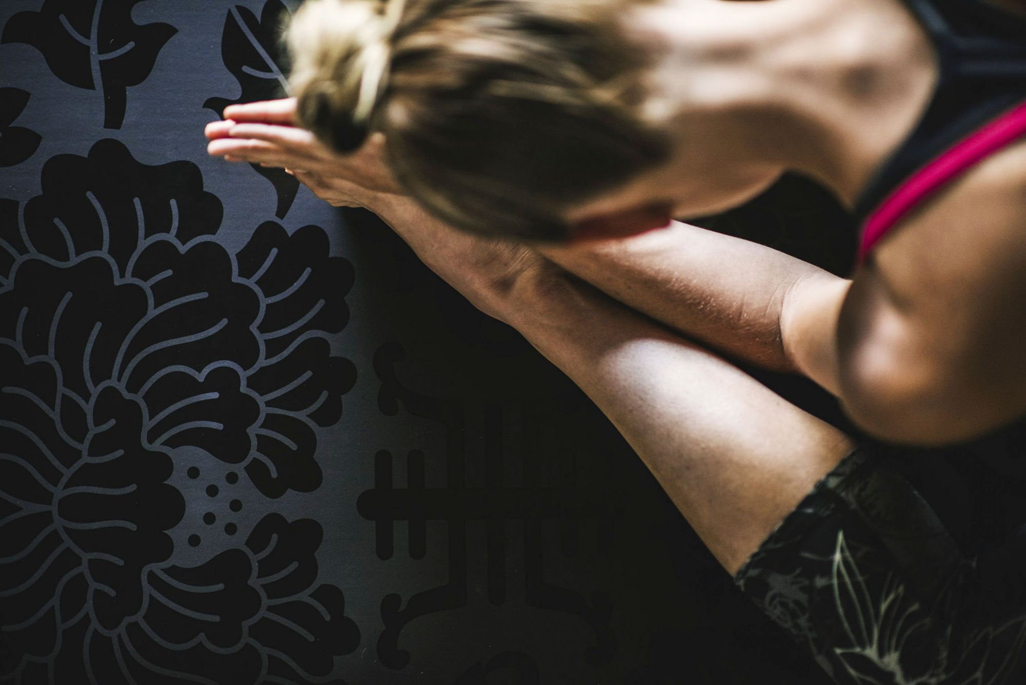 Gaiam Performance Longer/Wider Dry-Grip 5mm Yoga Mat product image