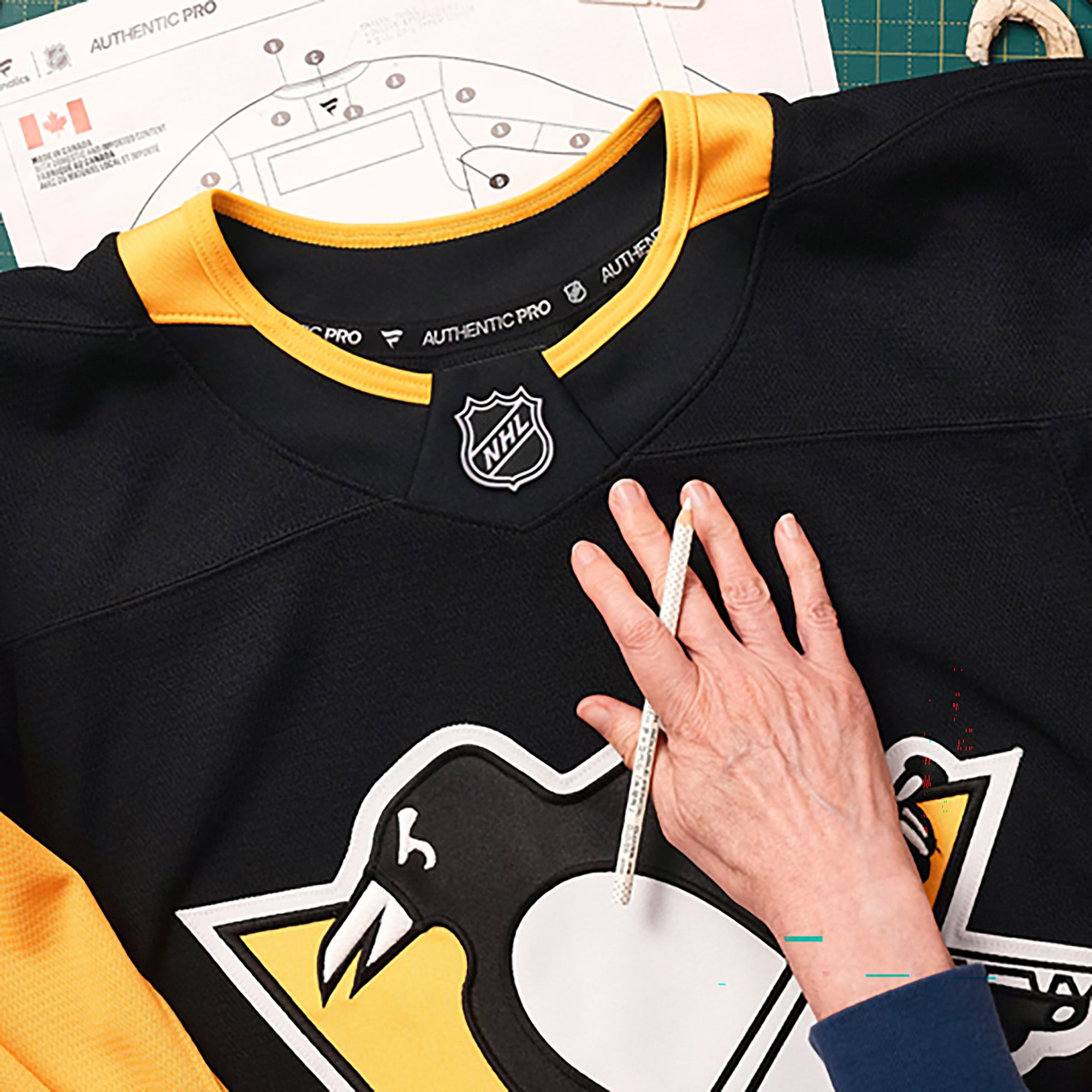 NHL Men's Pittsburgh Penguins Sidney Crosby #87 Authentic Pro Black Home  Jersey product image