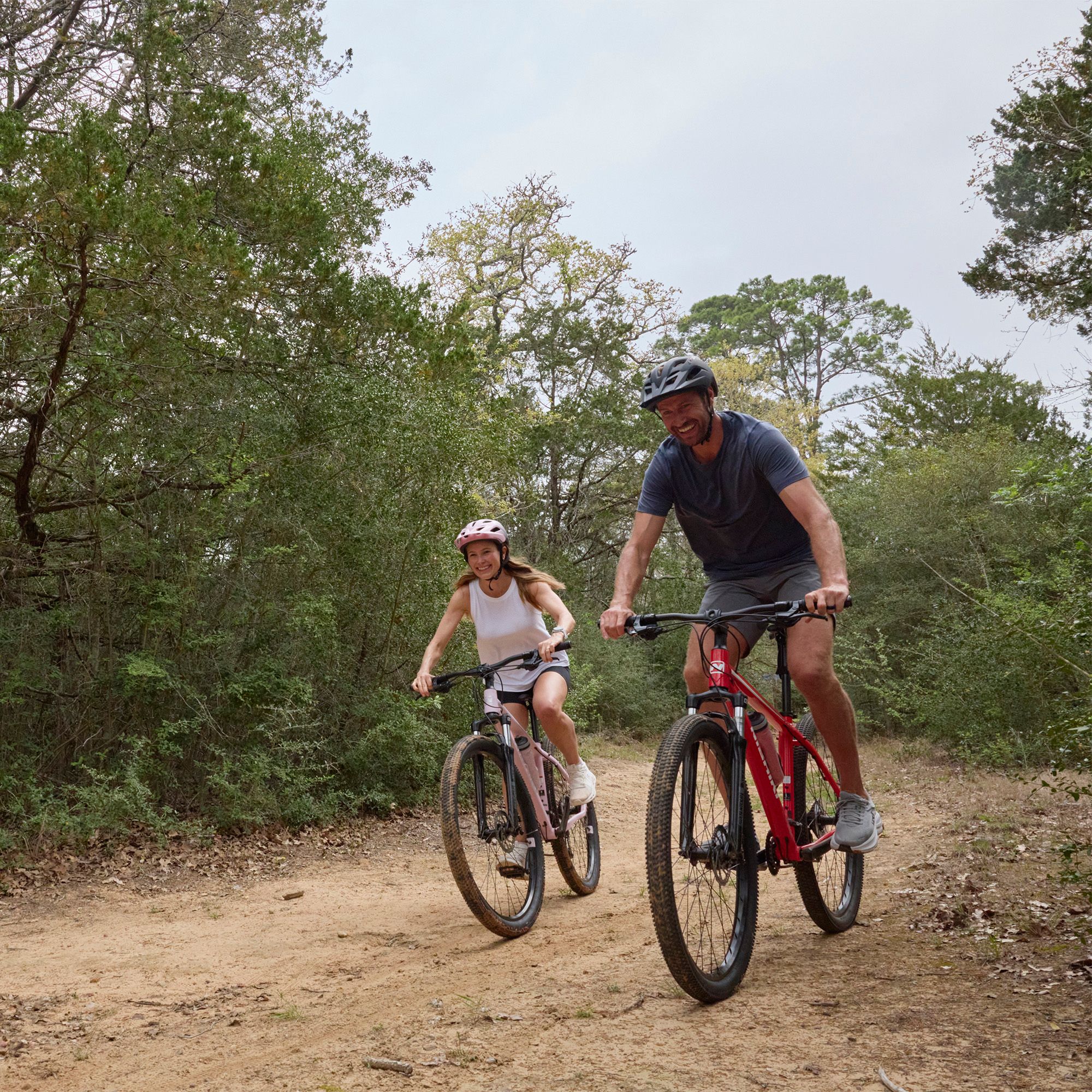 Giro Adult Fixture MIPS Bike Helmet product image