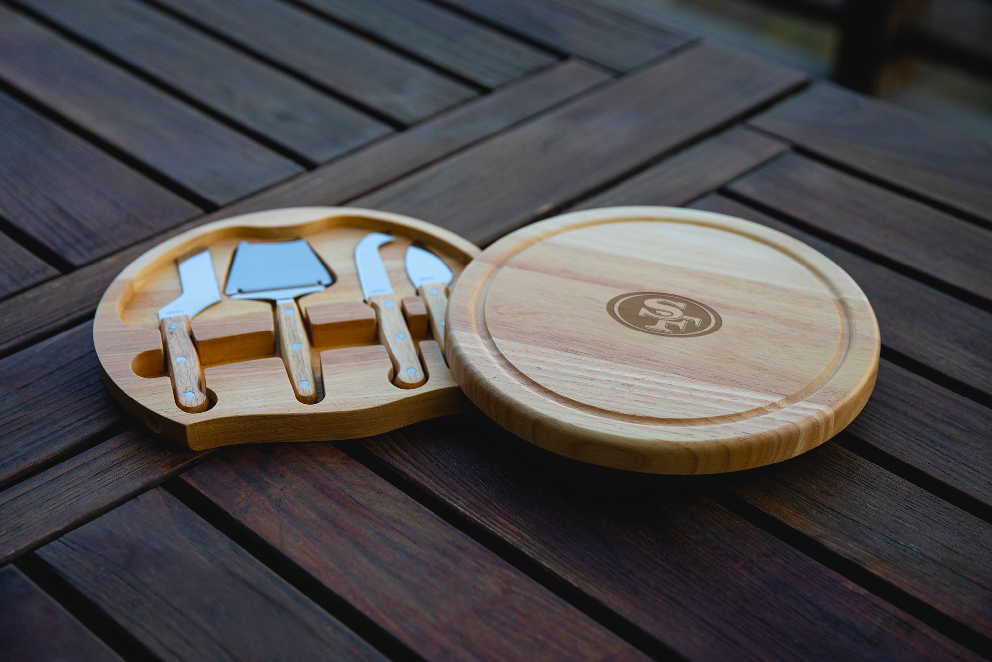 Picnic Time San Francisco 49ers Circo Cheese Board and Knives product image