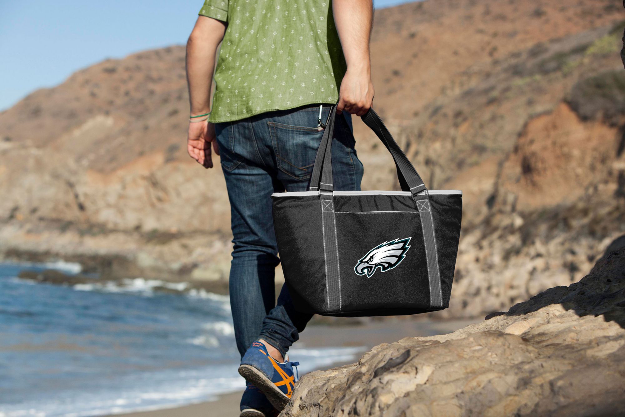 Picnic Time Philadelphia Eagles Black Topanga Cooler Tote Bag product image