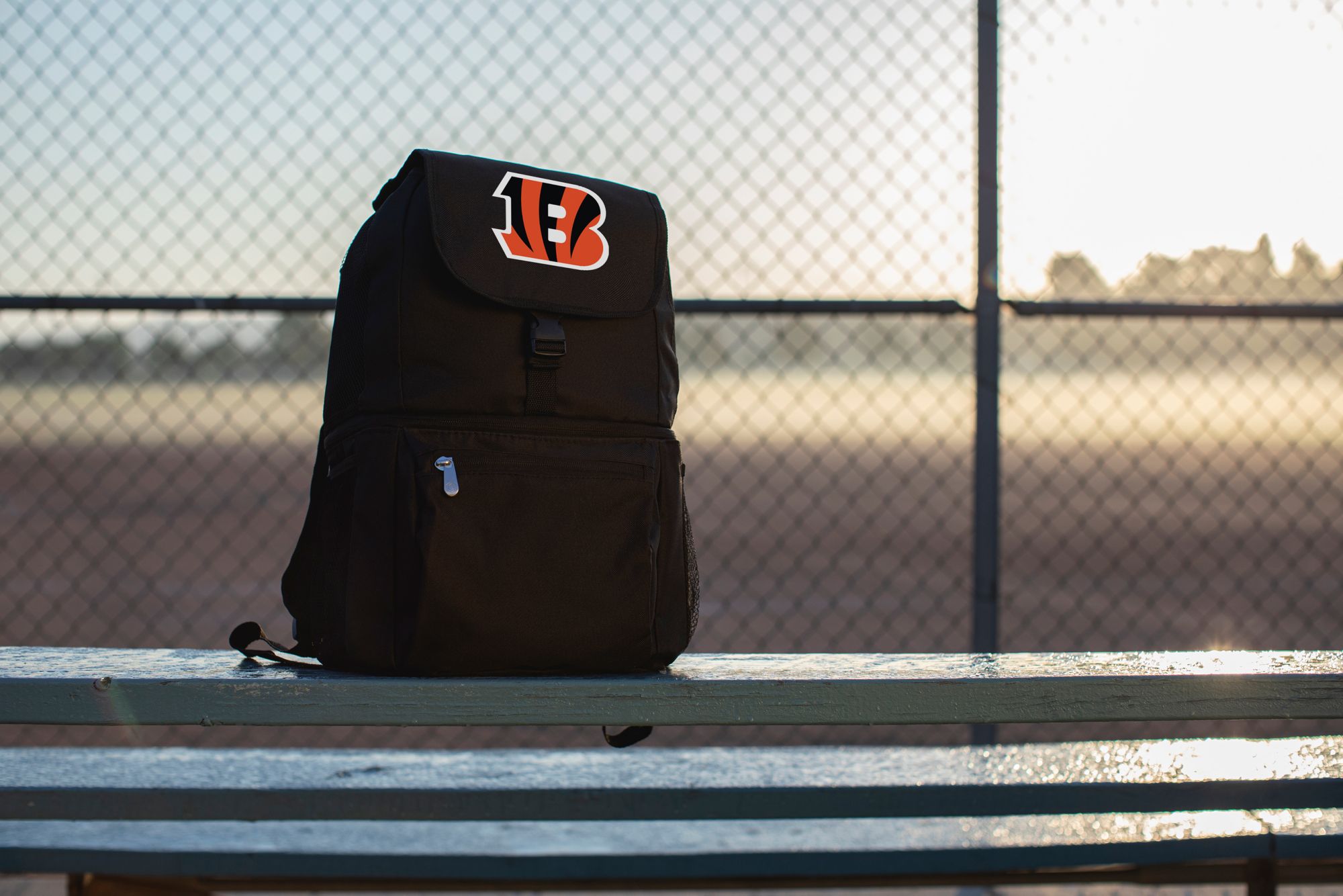 Picnic Time Cincinnati Bengals Zuma Backpack Cooler product image