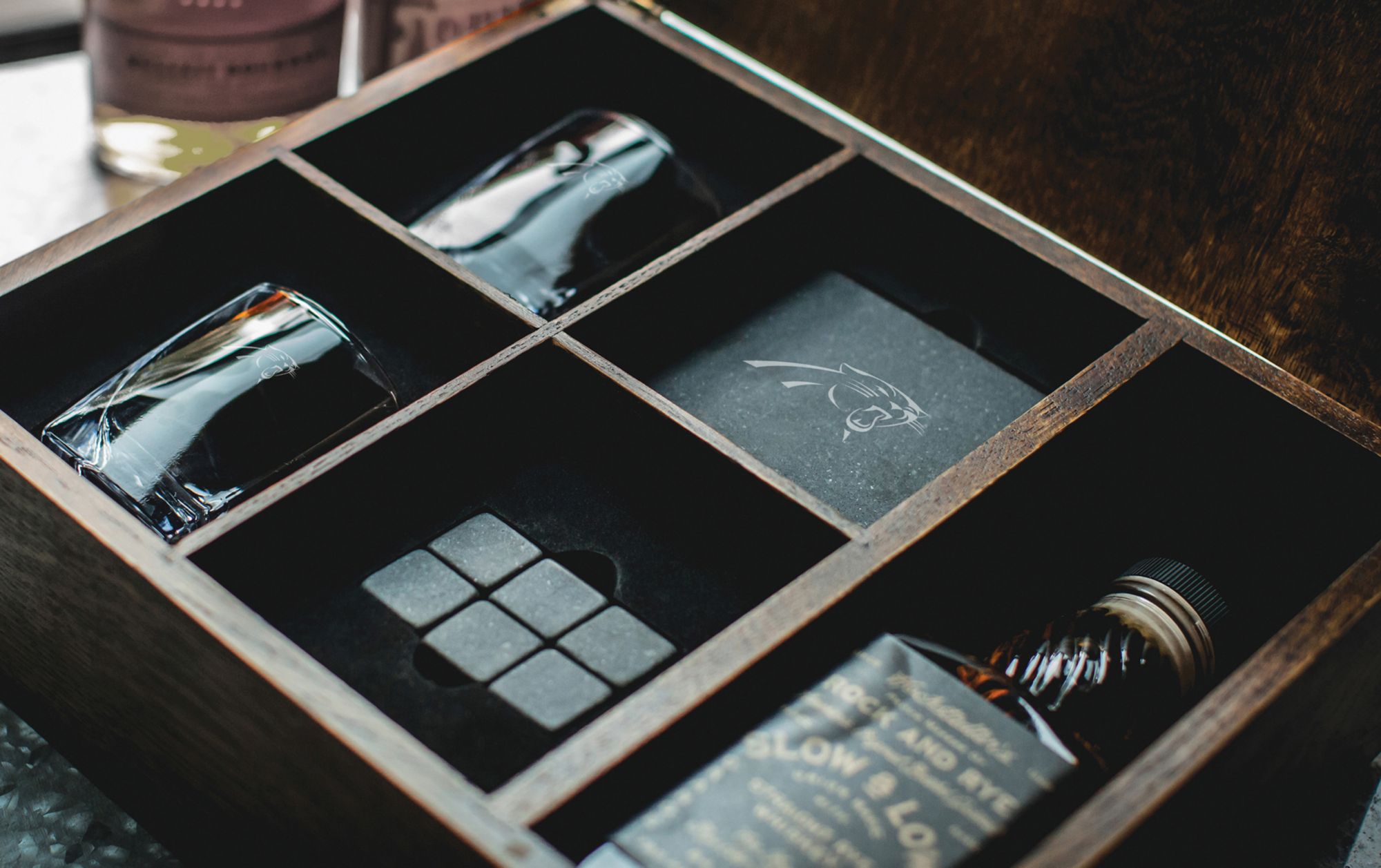 Picnic Time Carolina Panthers Whiskey Box Set product image