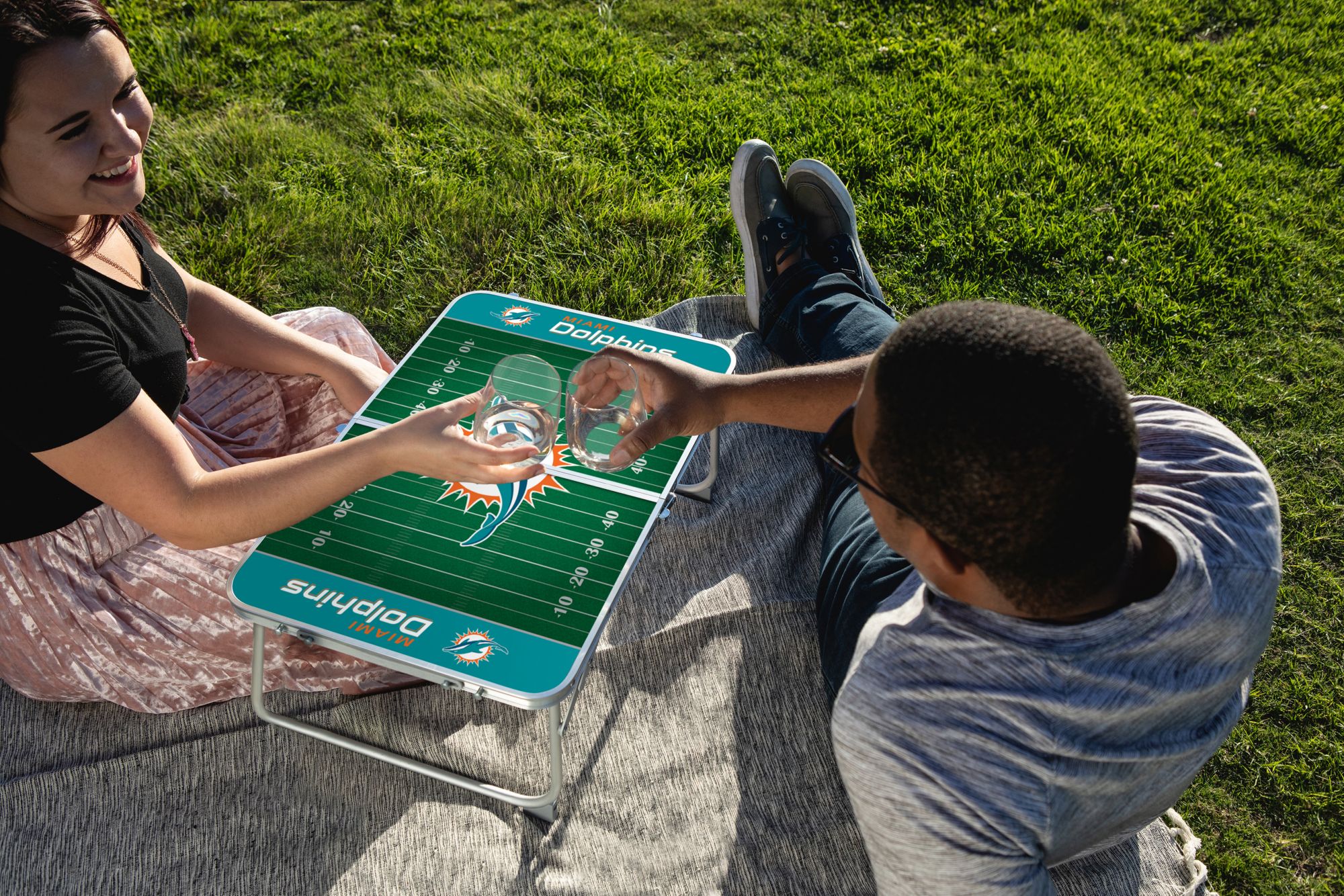 Picnic Time Miami Dolphins Mini Portable Concert Table