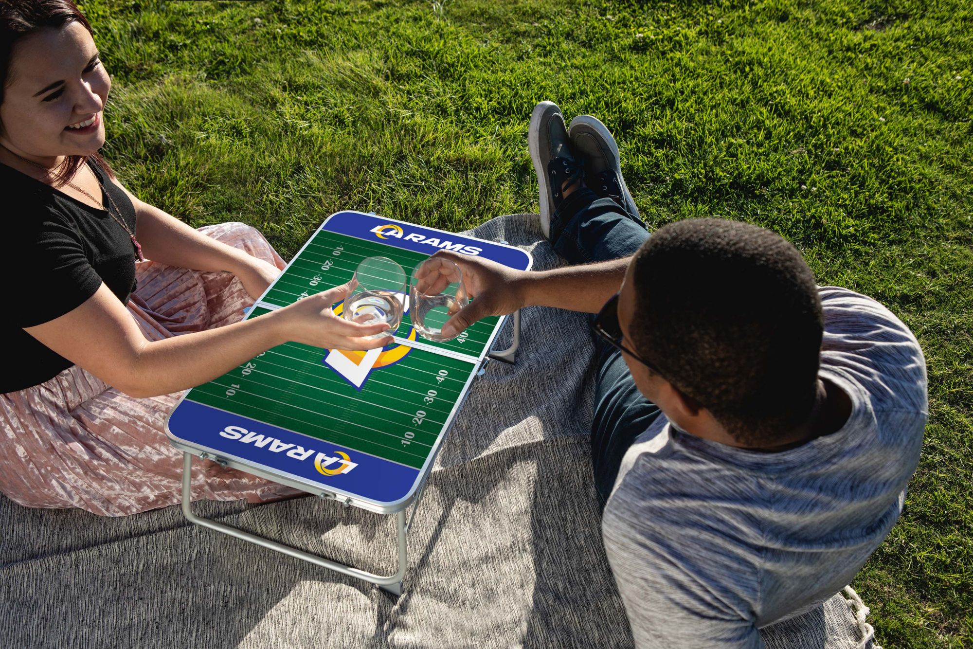 Picnic Time Los Angeles Rams Mini Portable Concert Table product image
