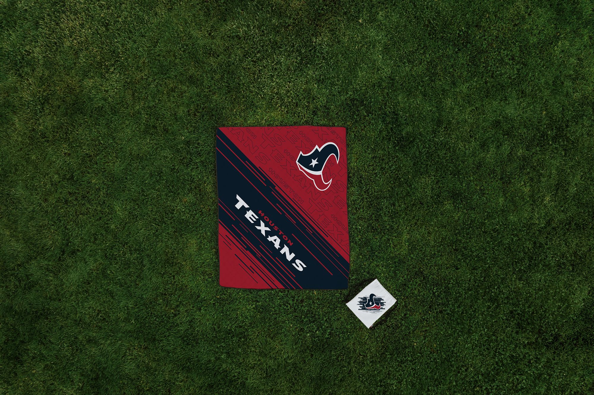 Picnic Time Houston Texans Outdoor Picnic Blanket product image