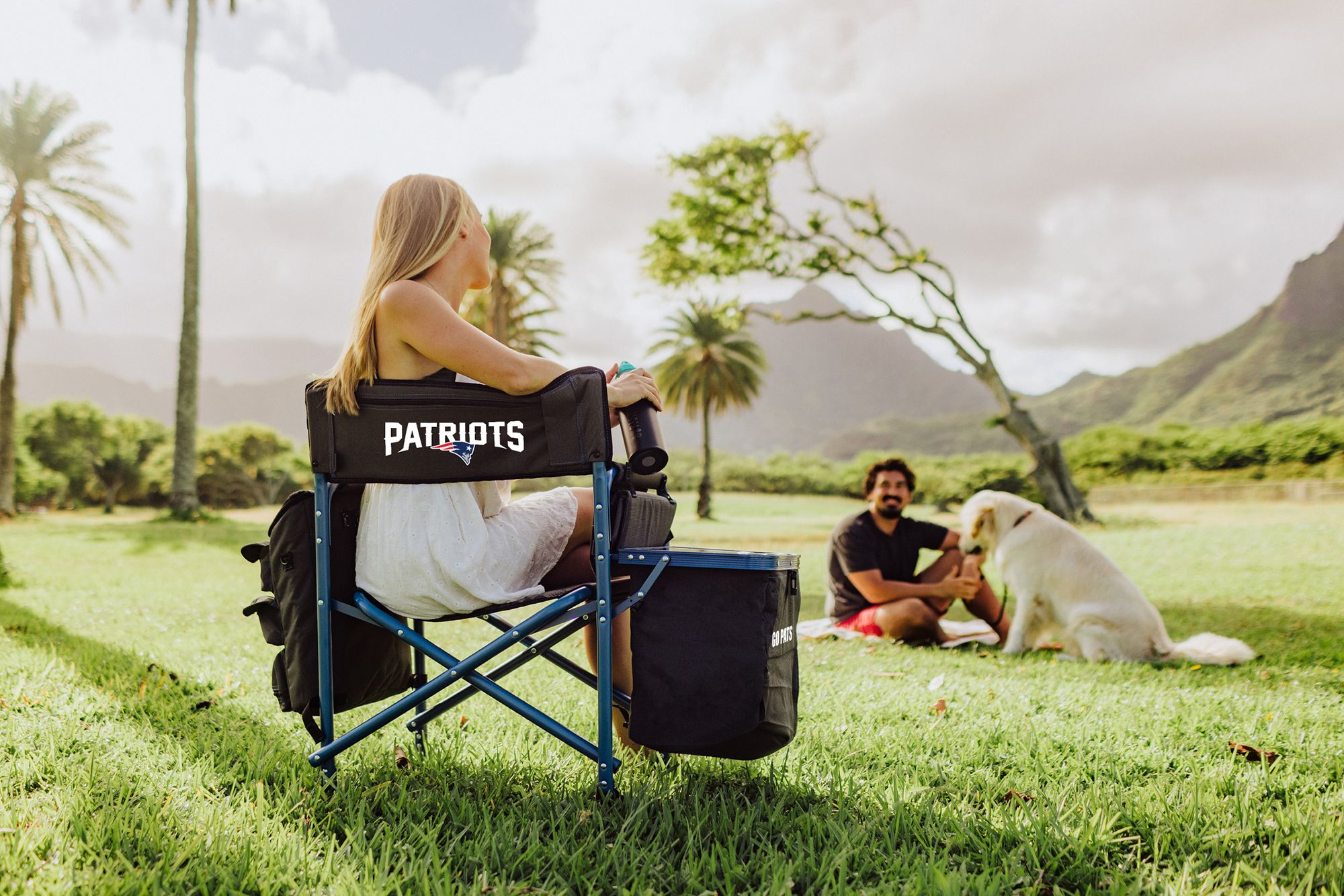 Picnic Time New England Patriots Red All-In-One Chair product image