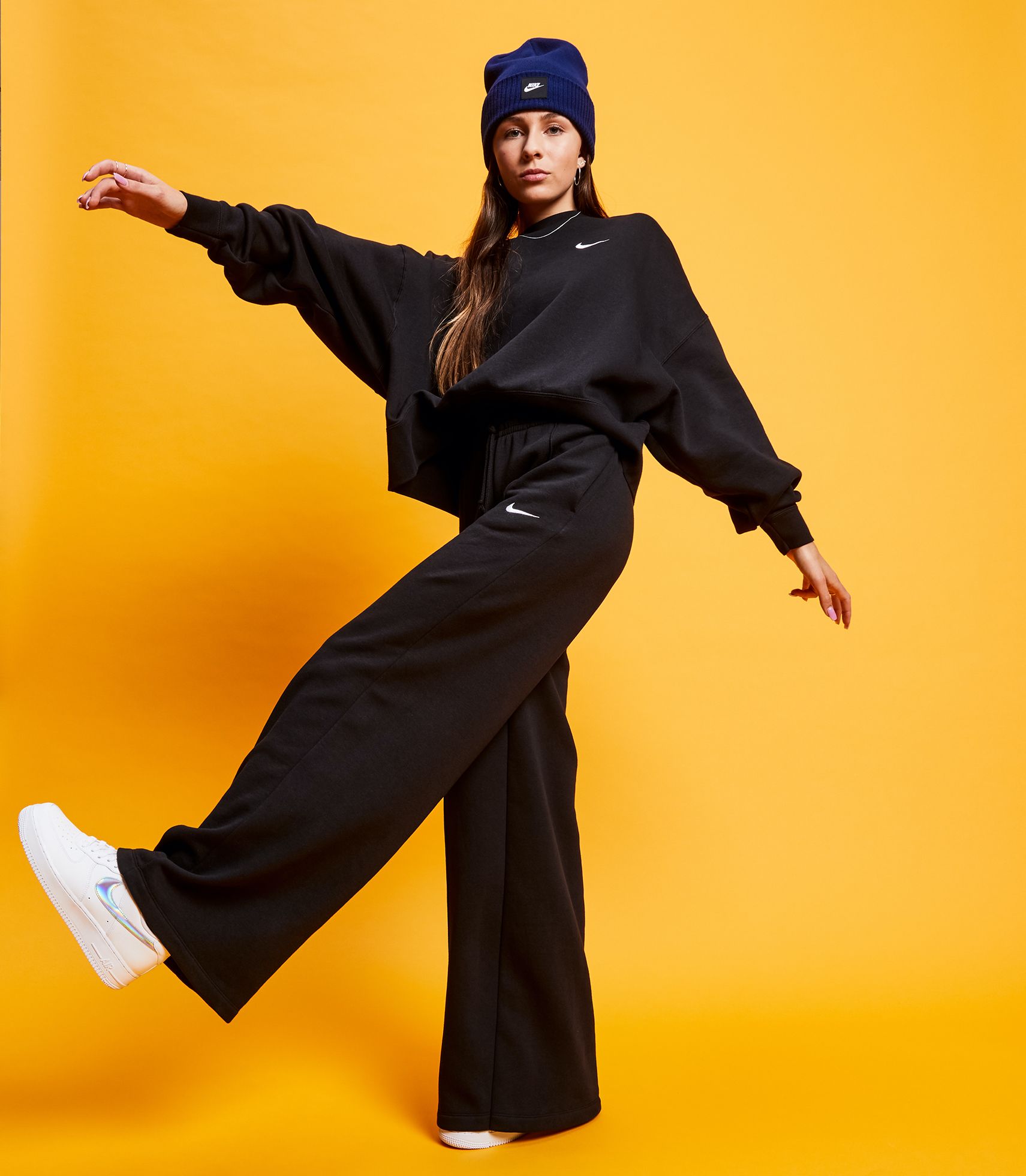 Nike Sportswear Women's Essentials Fleece Cropped Crew product image