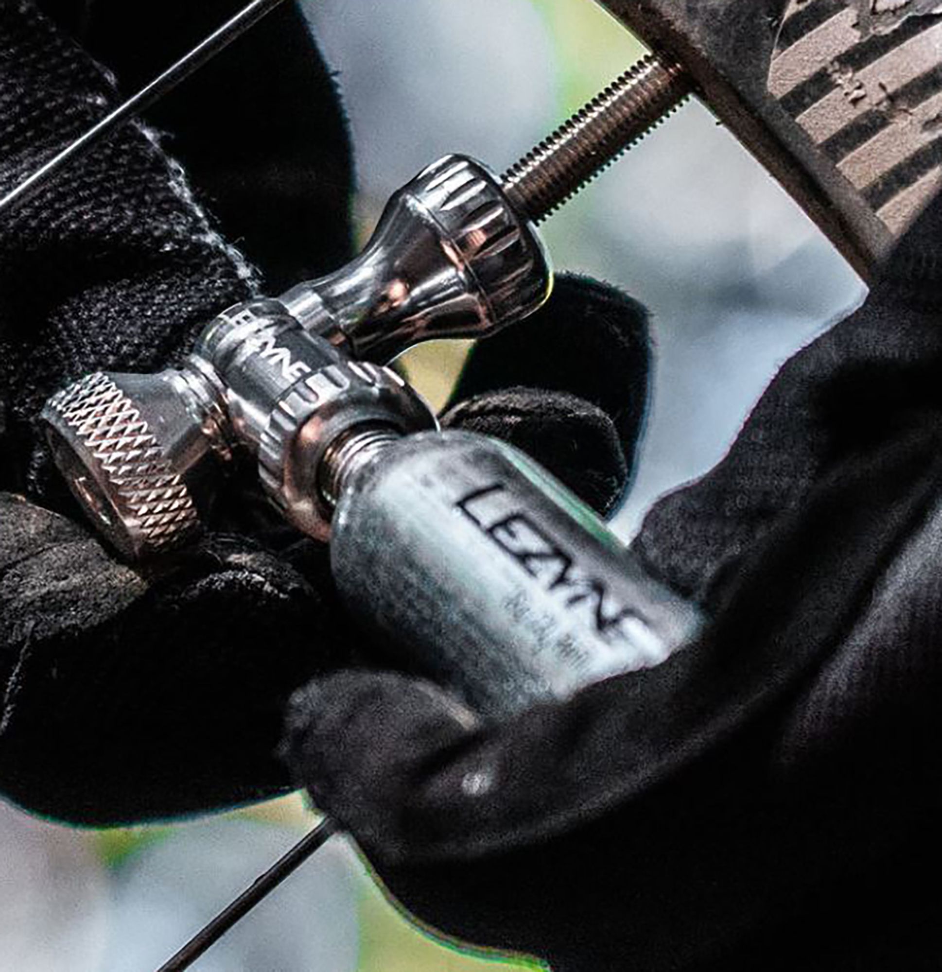 LEZYNE Control Drive CO2 16G Dispenser product image