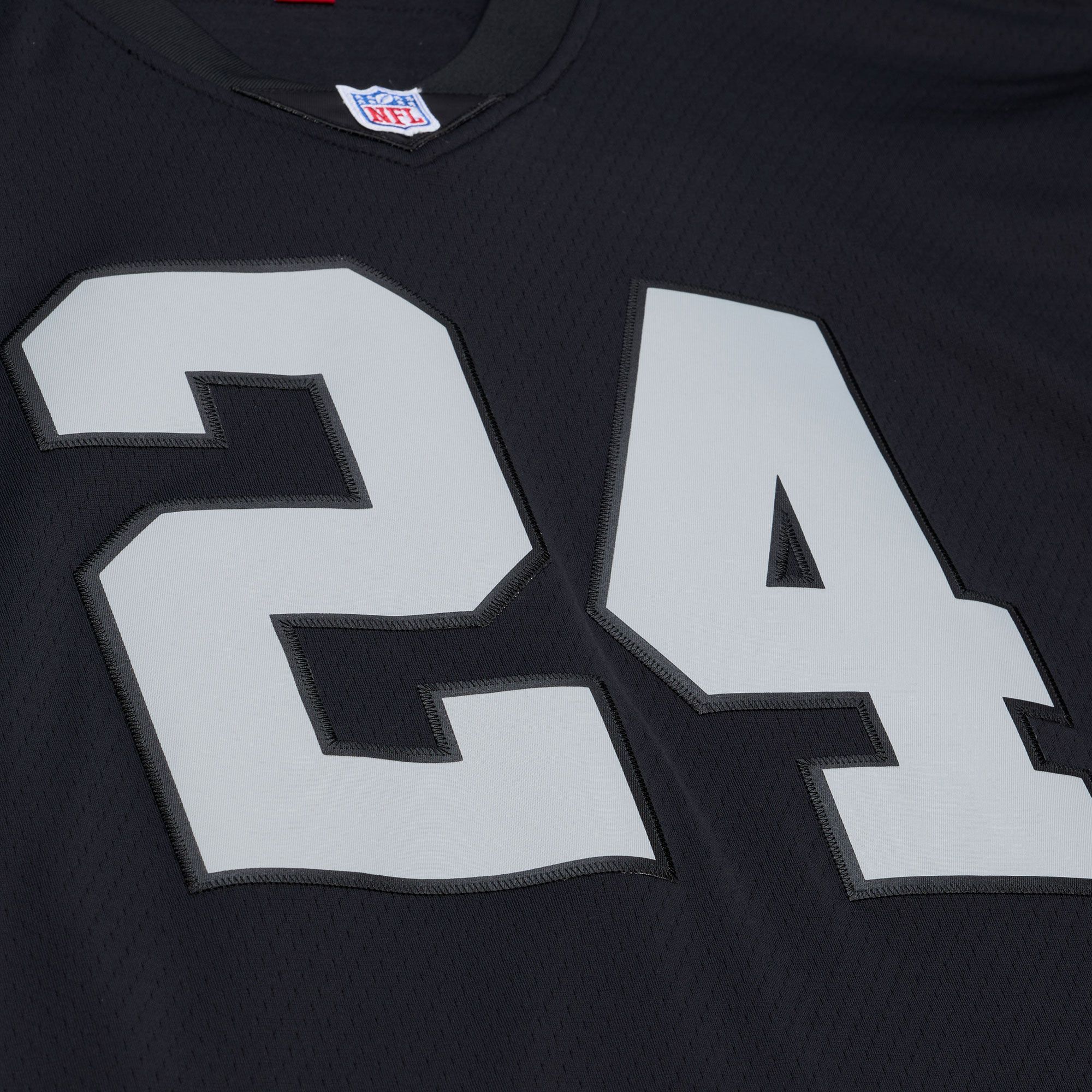 Mitchell & Ness Men's 2017 Las Vegas Raiders Marshawn Lynch #24 Black Legacy Jersey product image