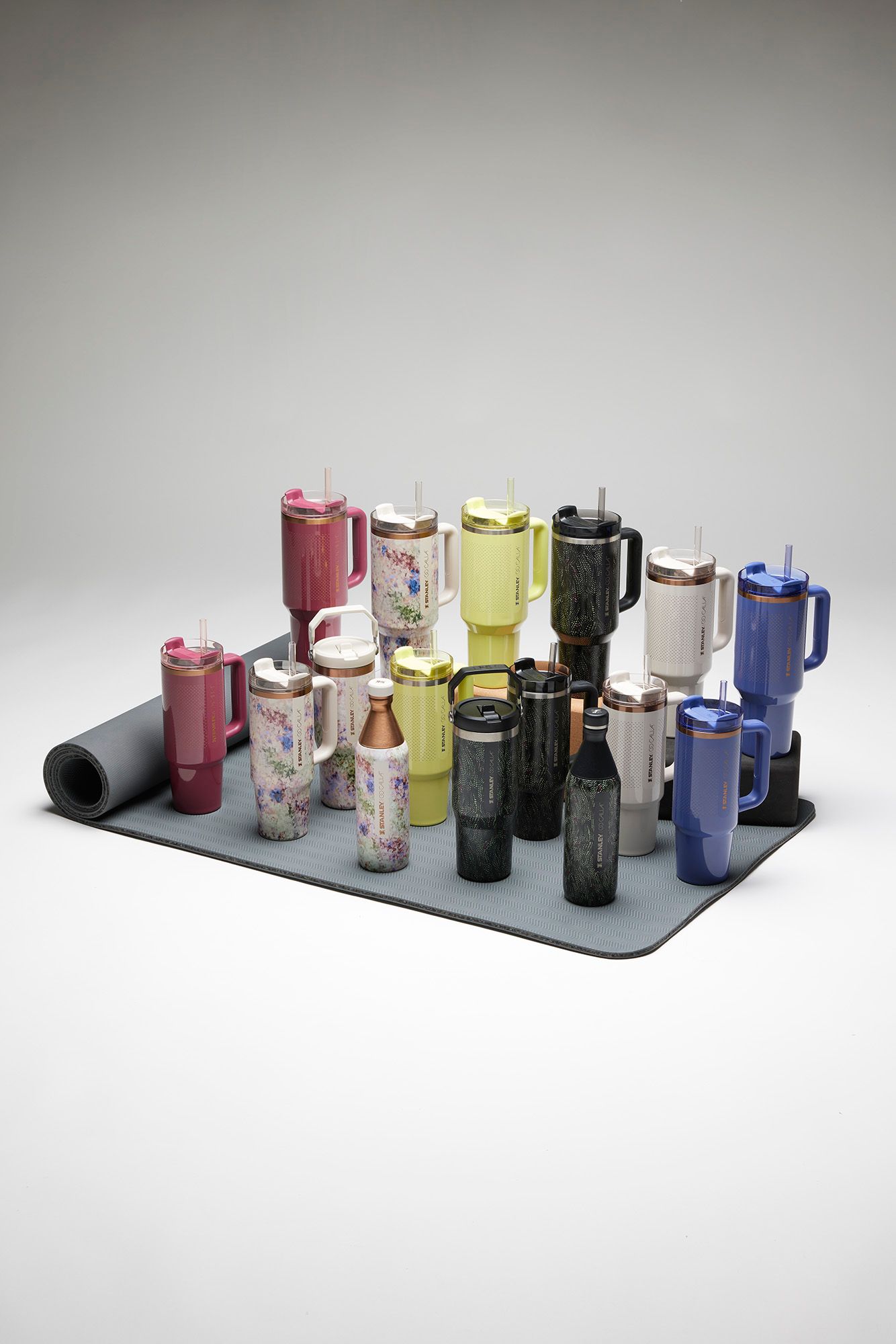 Stanley X CALIA 30 oz. Quencher H2.0 FlowState Tumbler product image