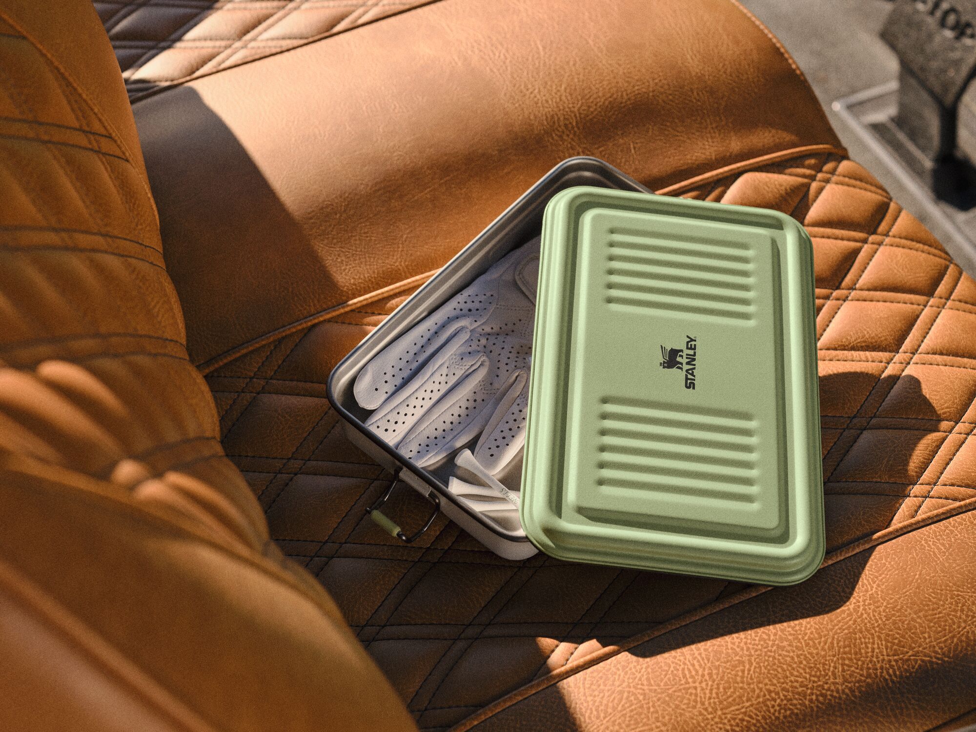 Stanley 1.25 Quart Classic Legendary Useful Box - Nelly Korda product image