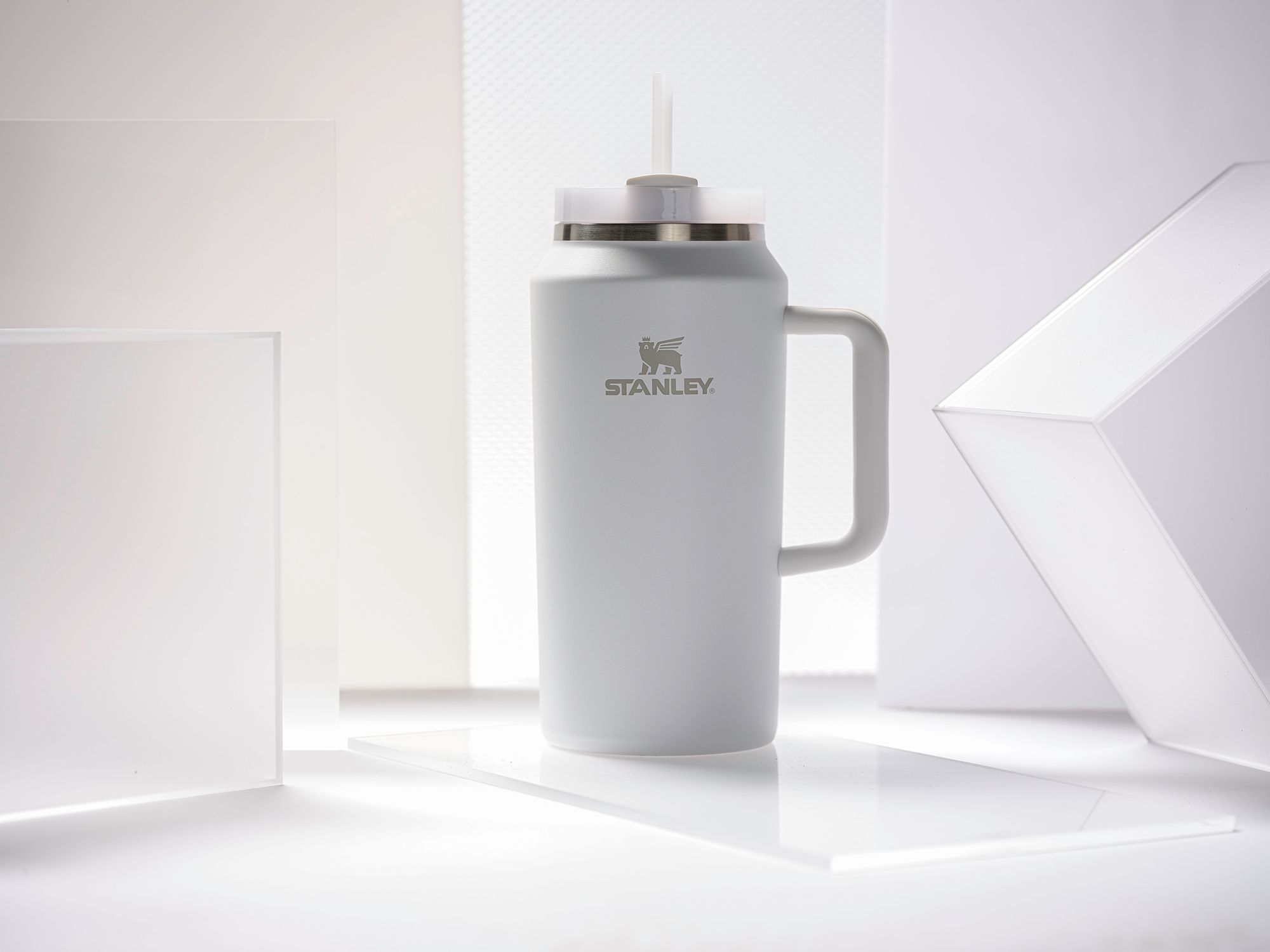 Stanley 64 oz. Quencher H2.0 FlowState Tumbler product image