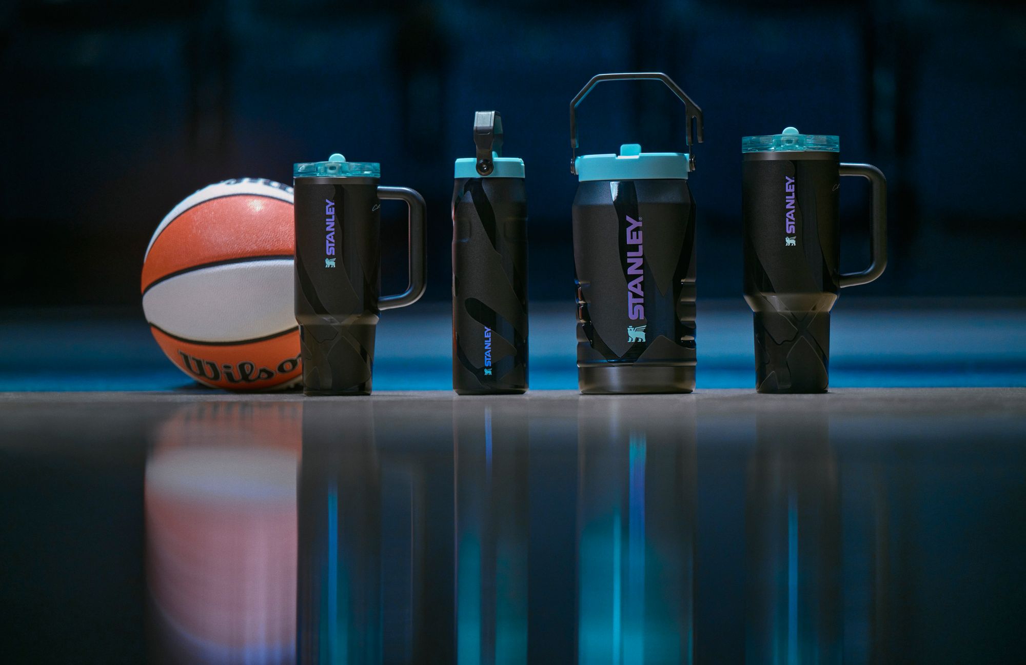 Stanley 1913 x Caitlin Clark 24 oz. IceFlow Flip Straw 2.0 Bottle product image