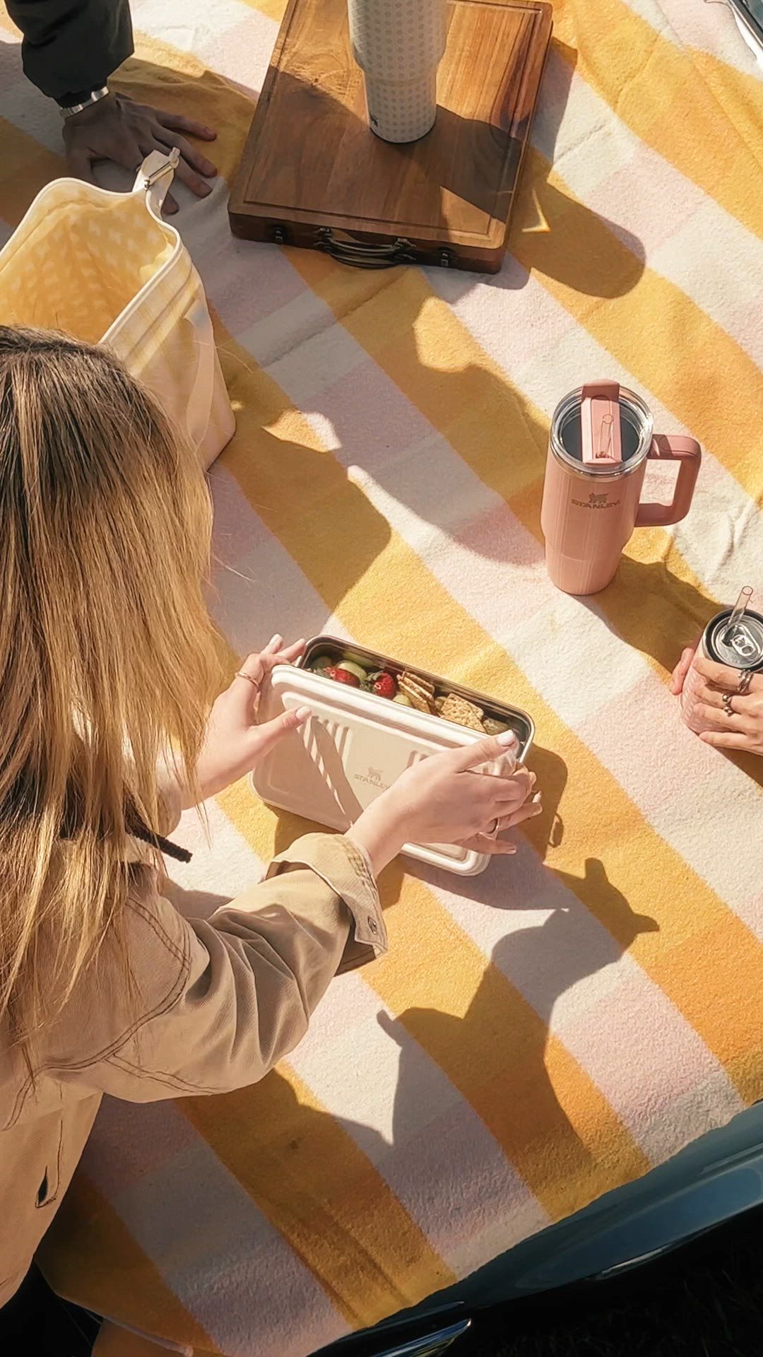 Stanley 40 oz. Quencher H2.0 FlowState Tumbler - Spring Picnic product