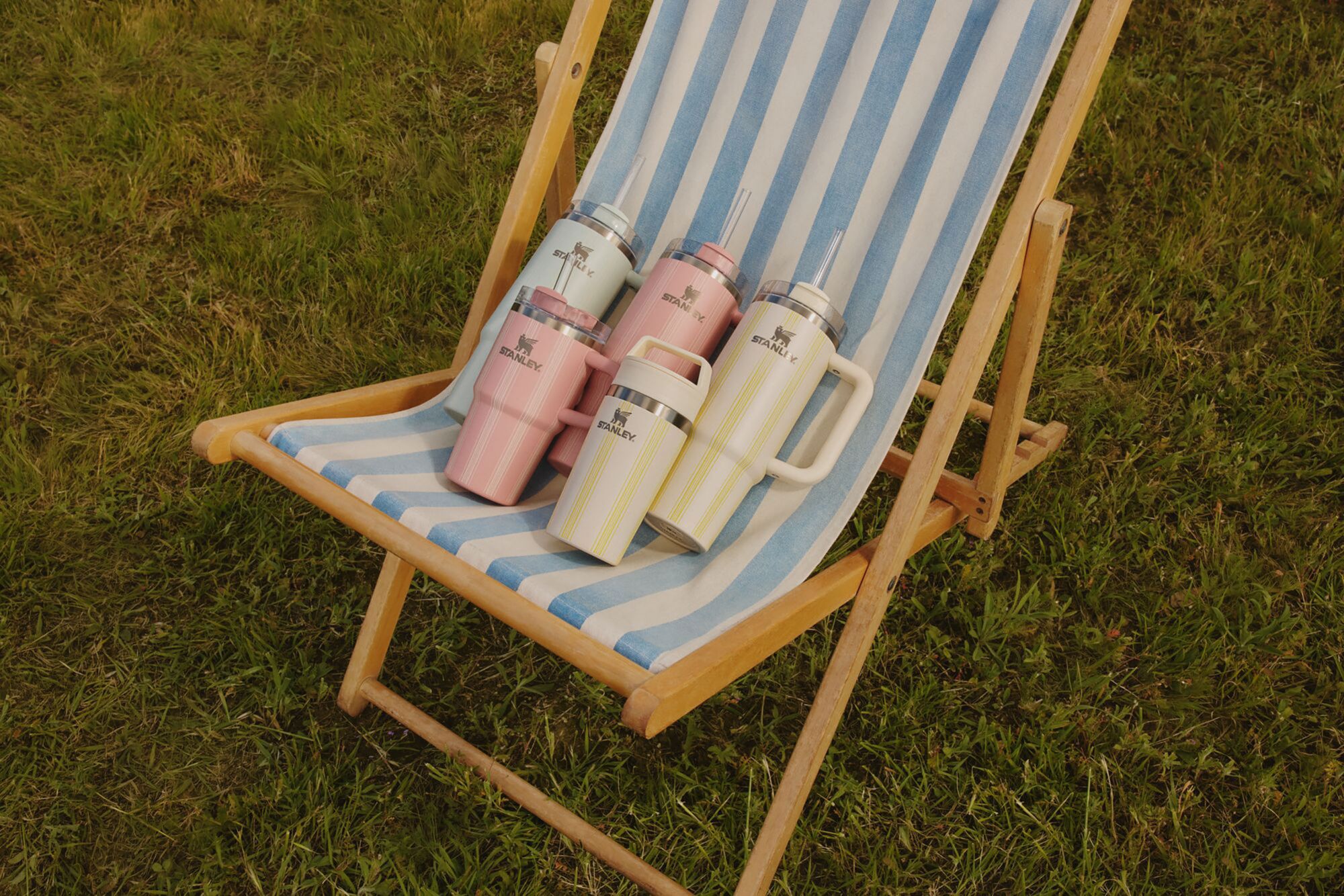 Stanley 20 oz. Quencher H2.0 FlowState Tumbler - Spring Picnic product image