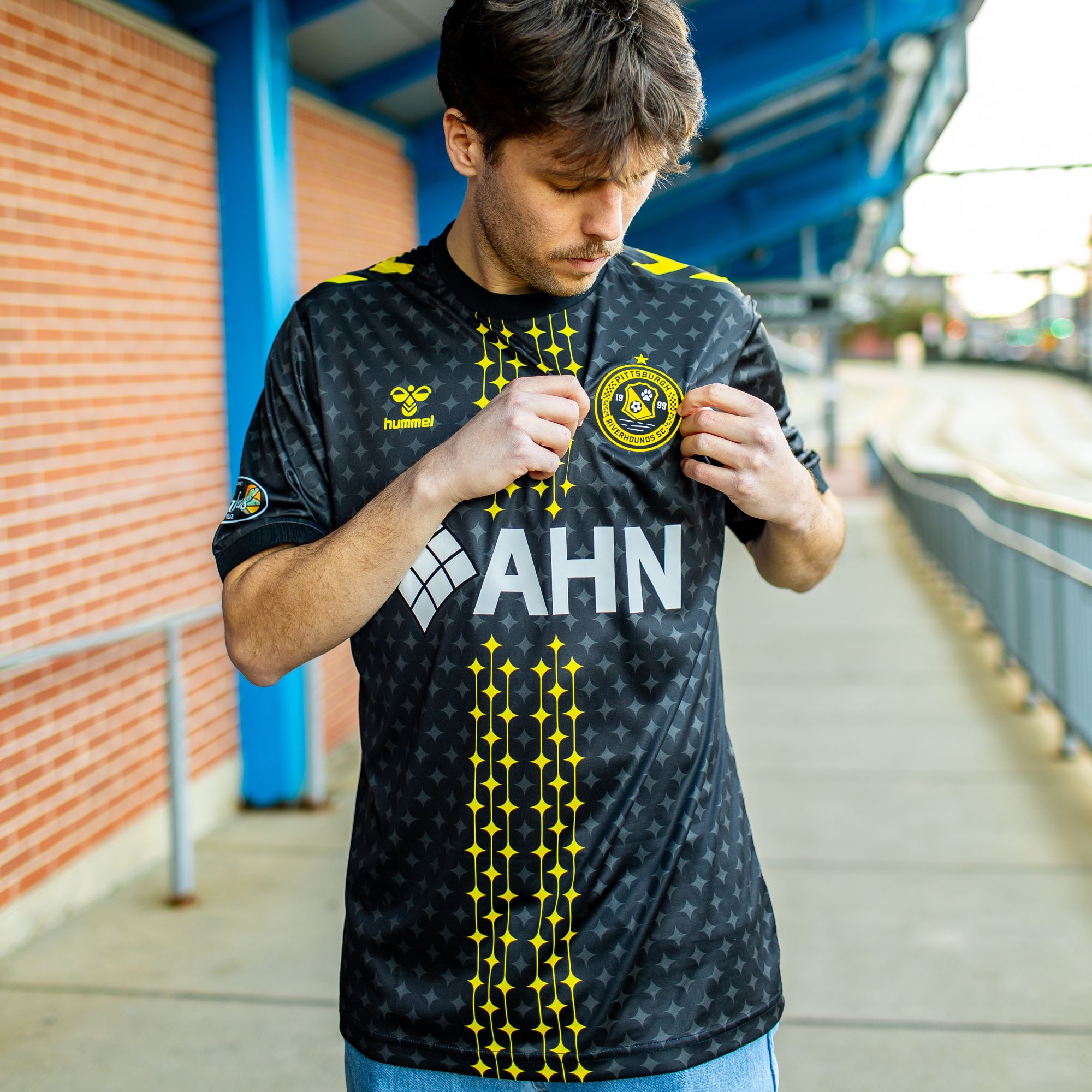 Hummel Adult Pittsburgh Riverhounds 2026 Primary Replica Jersey product image