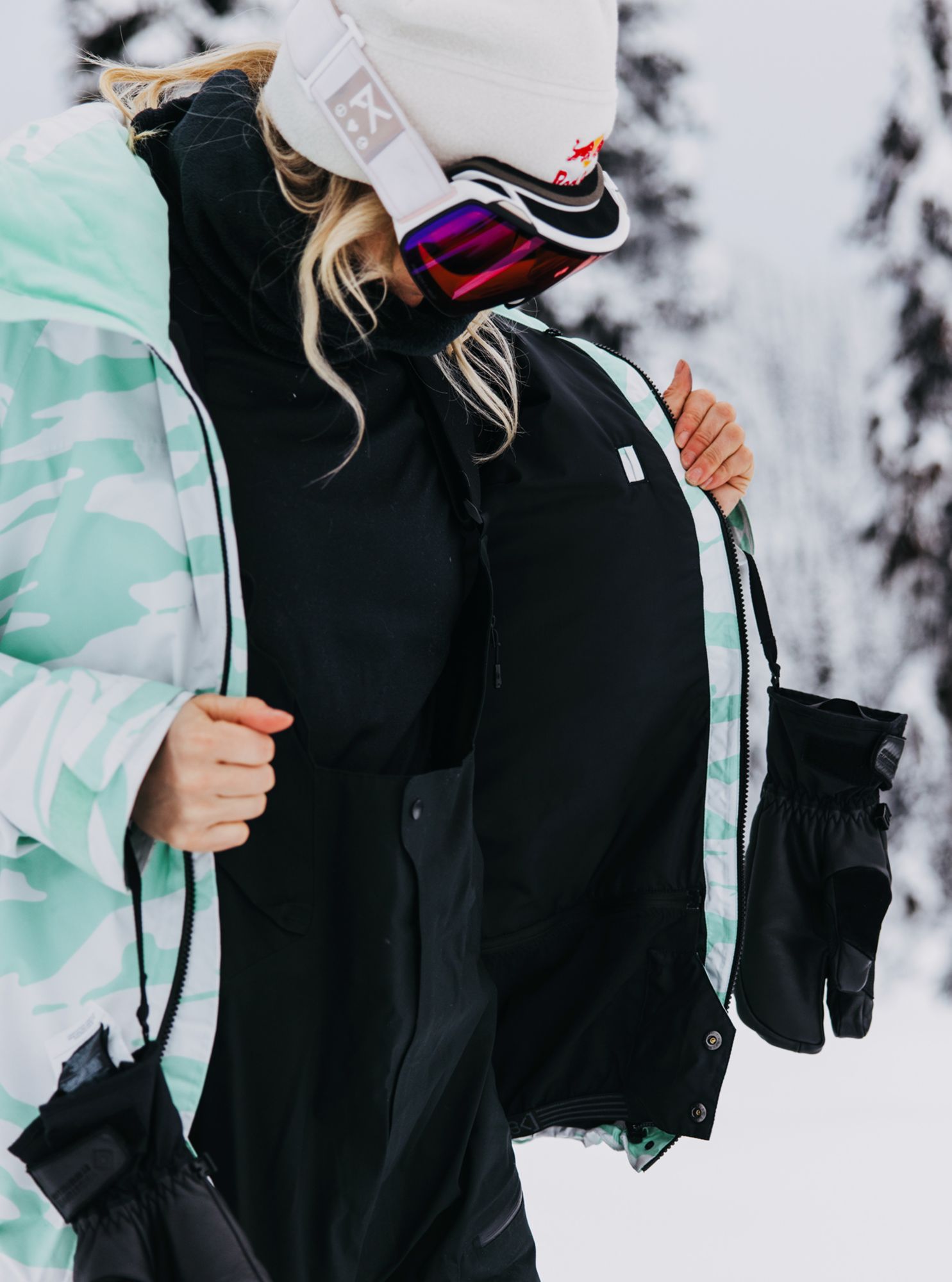 Burton Women's [ak] Embark GORE-TEX® 2L Jacket product image