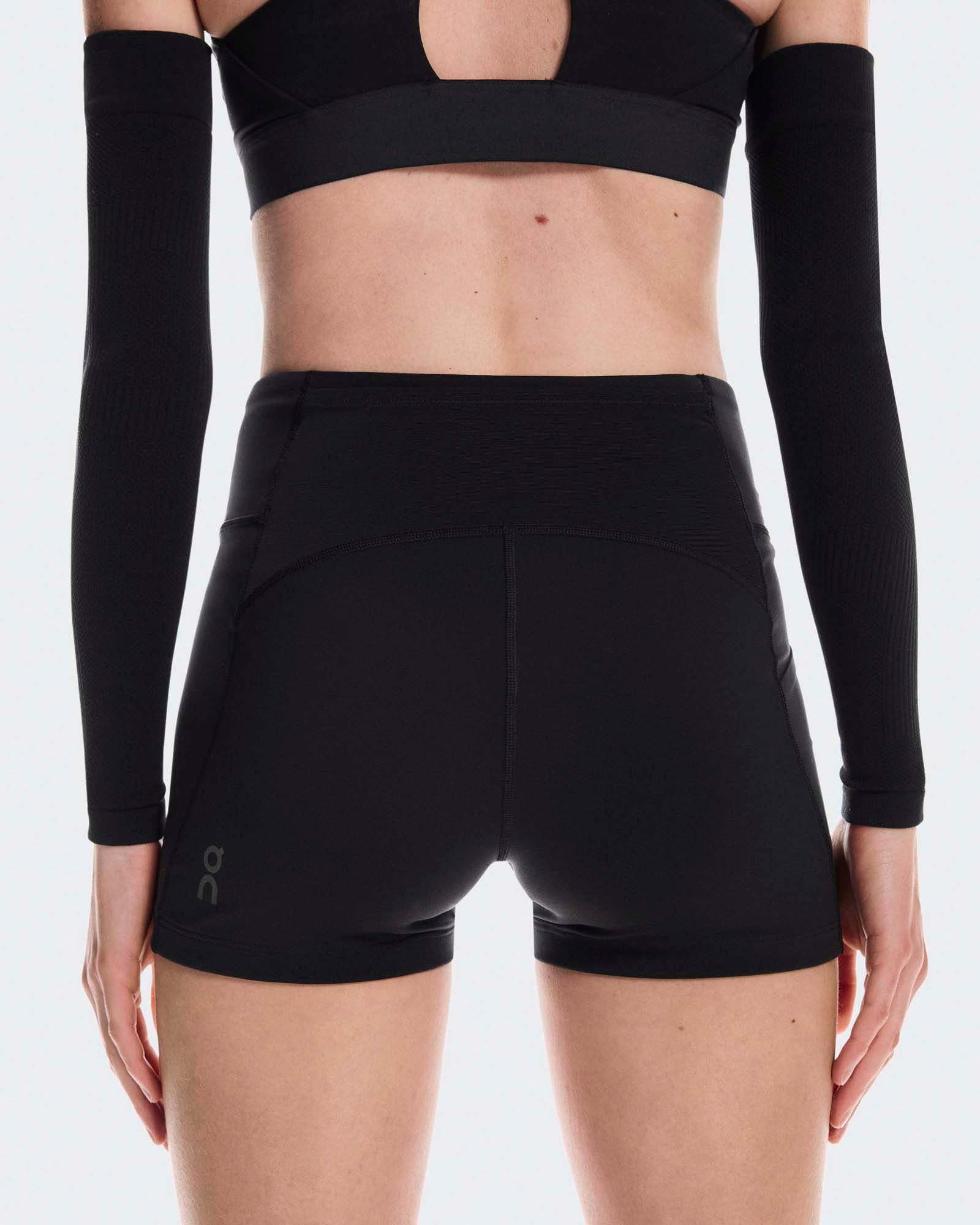 On Women's 3" Performance Tights product image