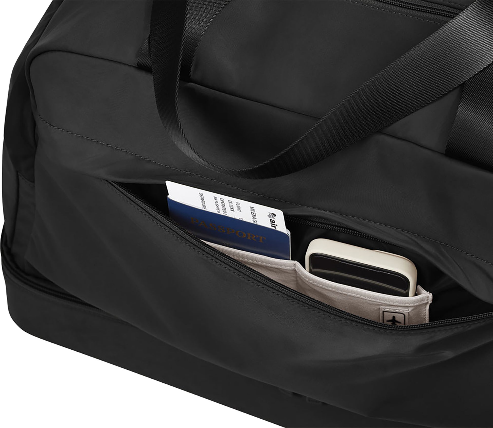 Away Featherlight Weekender Bag product image