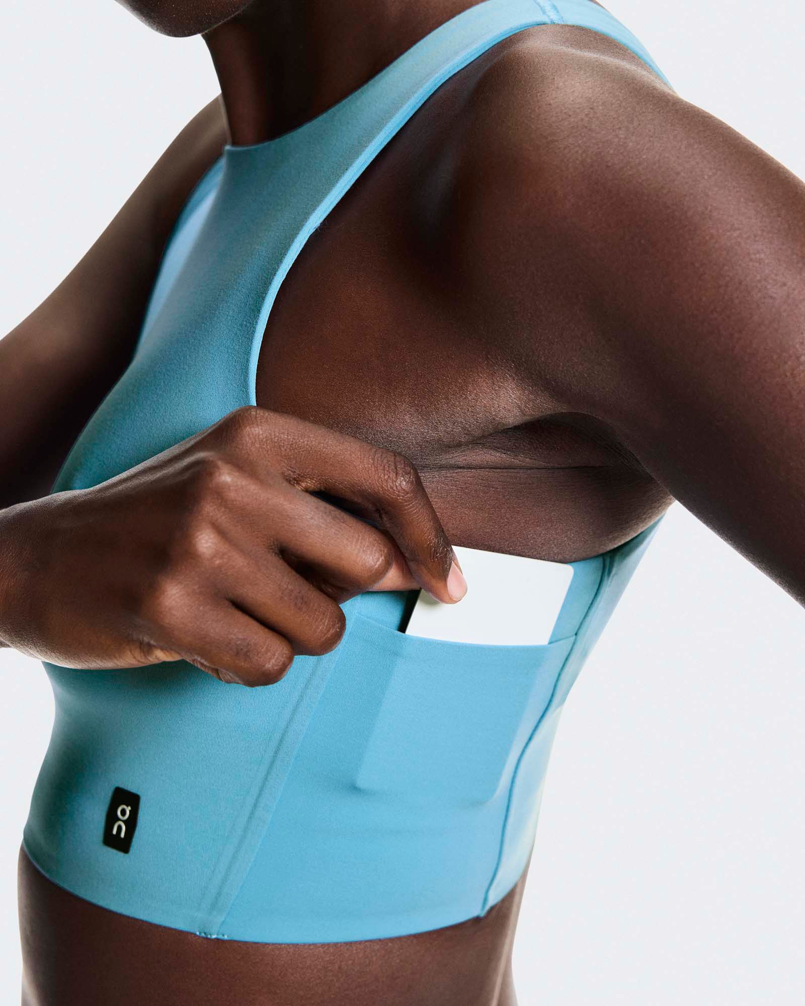 On Women's Core 2-in-1 Crop product image