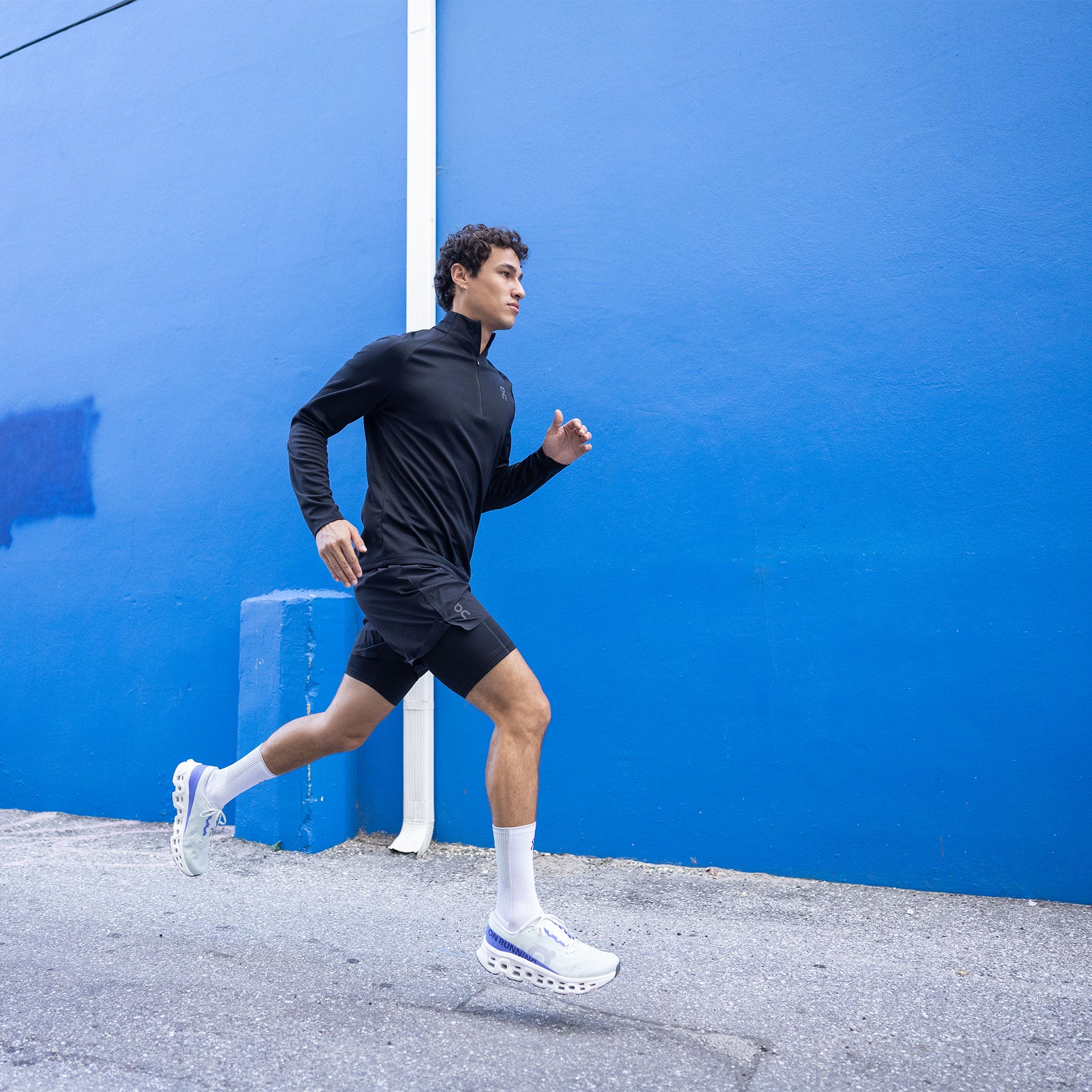 On Men's 5'' Performance 2-in-1 Shorts product image