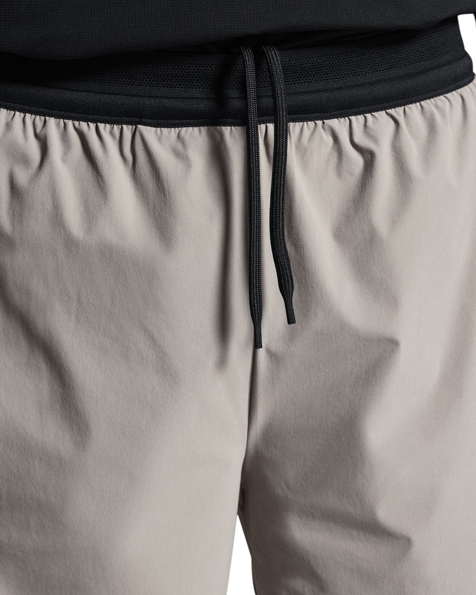 On Men's 5'' Performance 2-in-1 Shorts product image