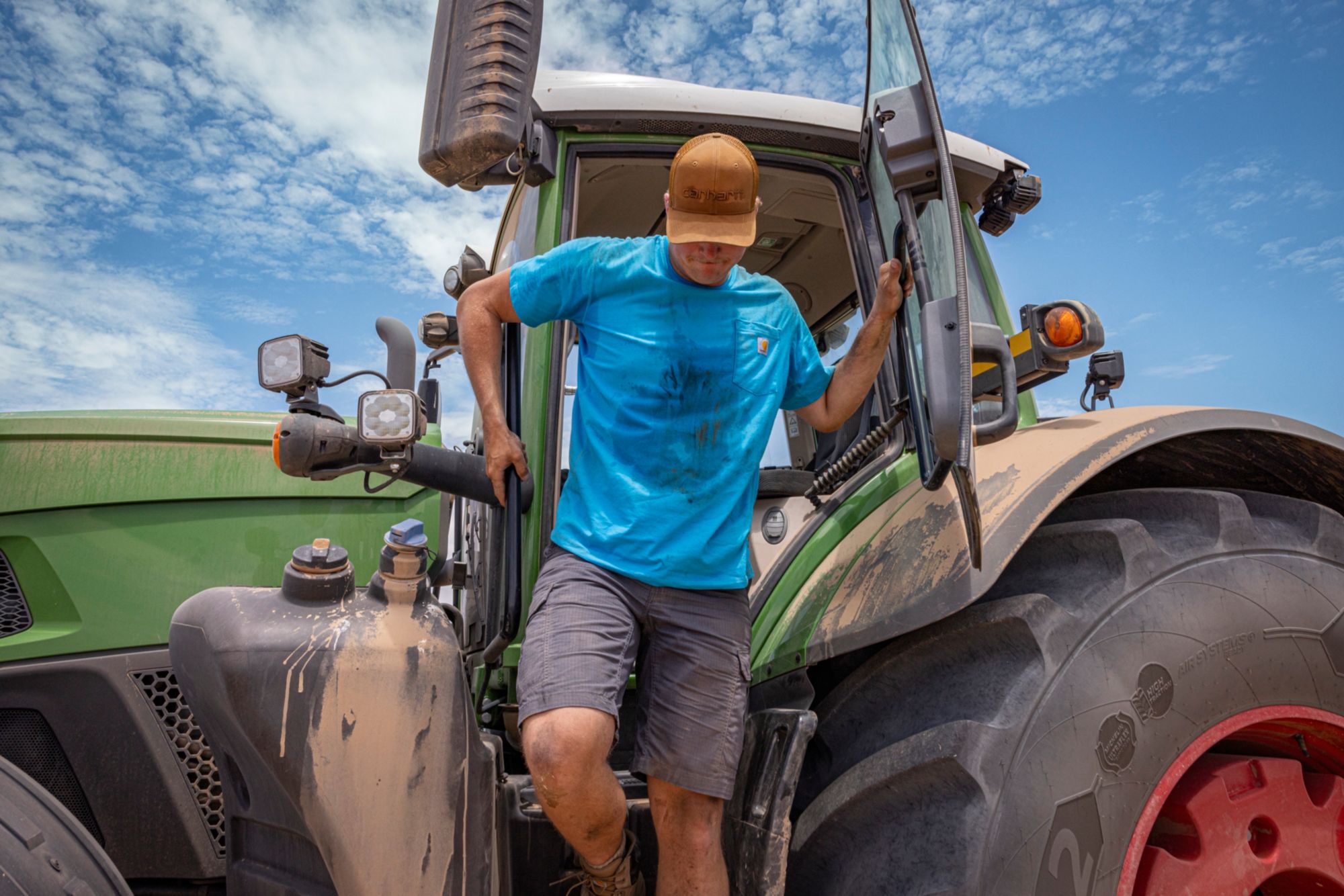 Carhartt Men's Canvas Mesh Logo Hat product image