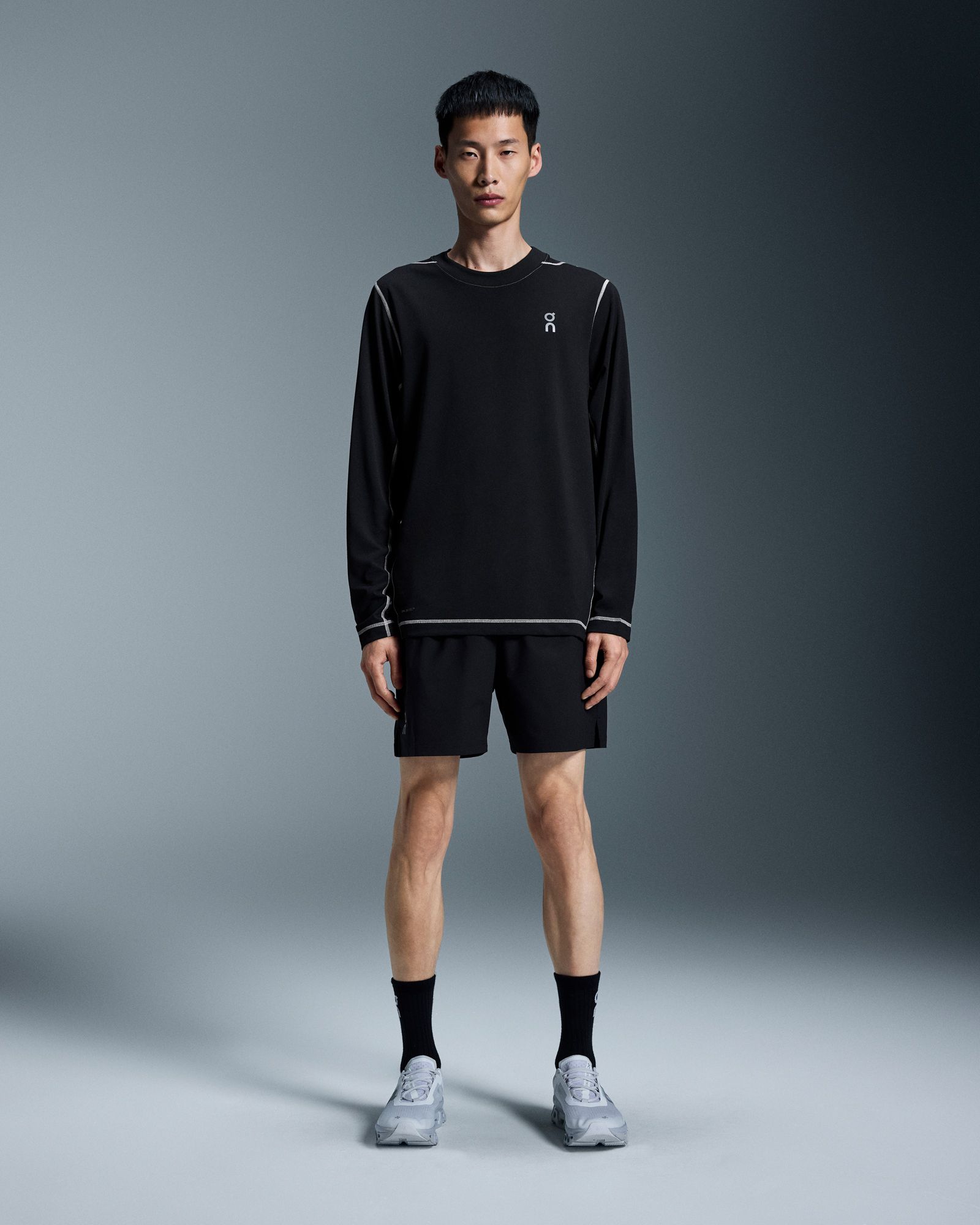 On Men's 5'' Core Shorts product image