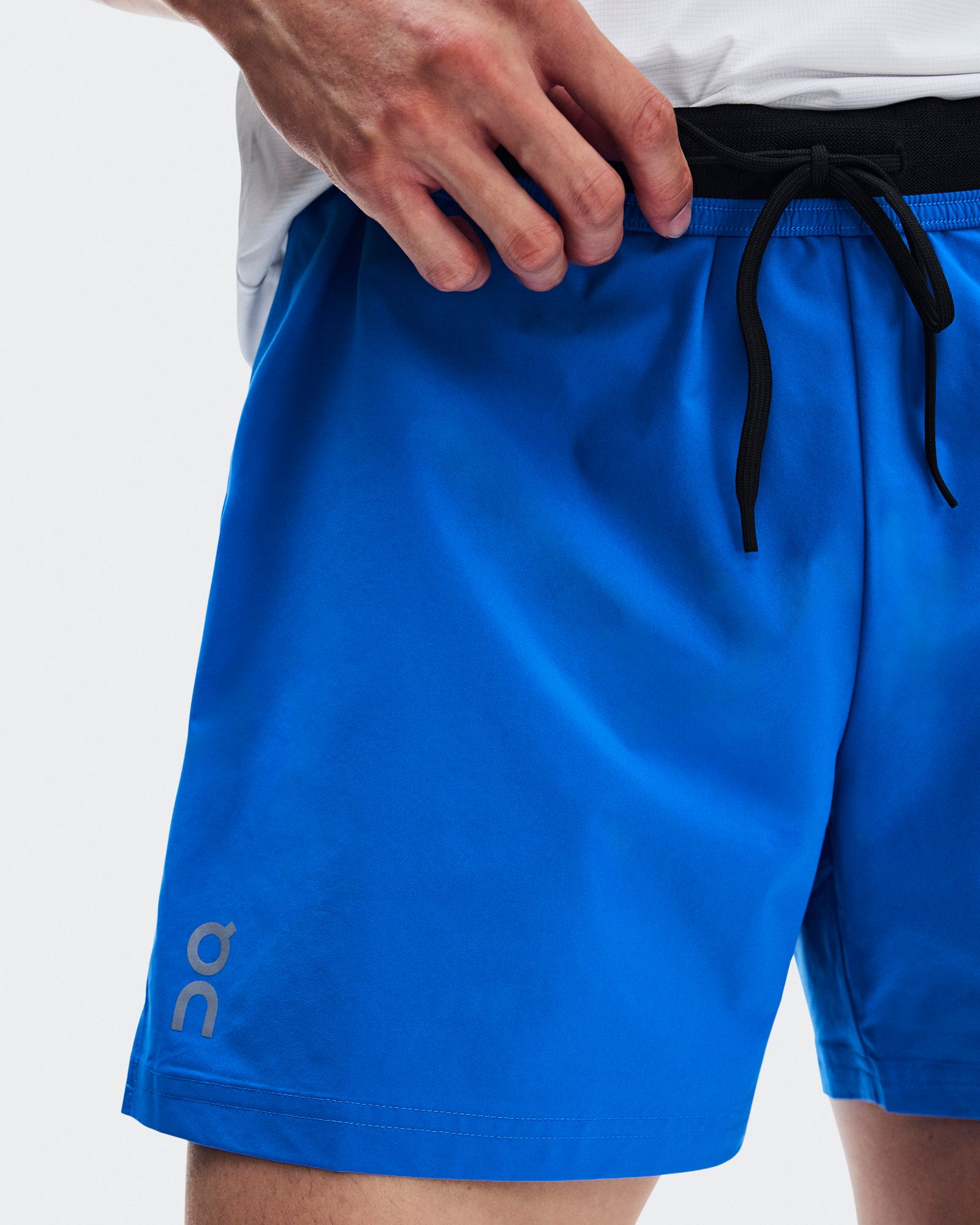 On Men's 5'' Core Shorts product image