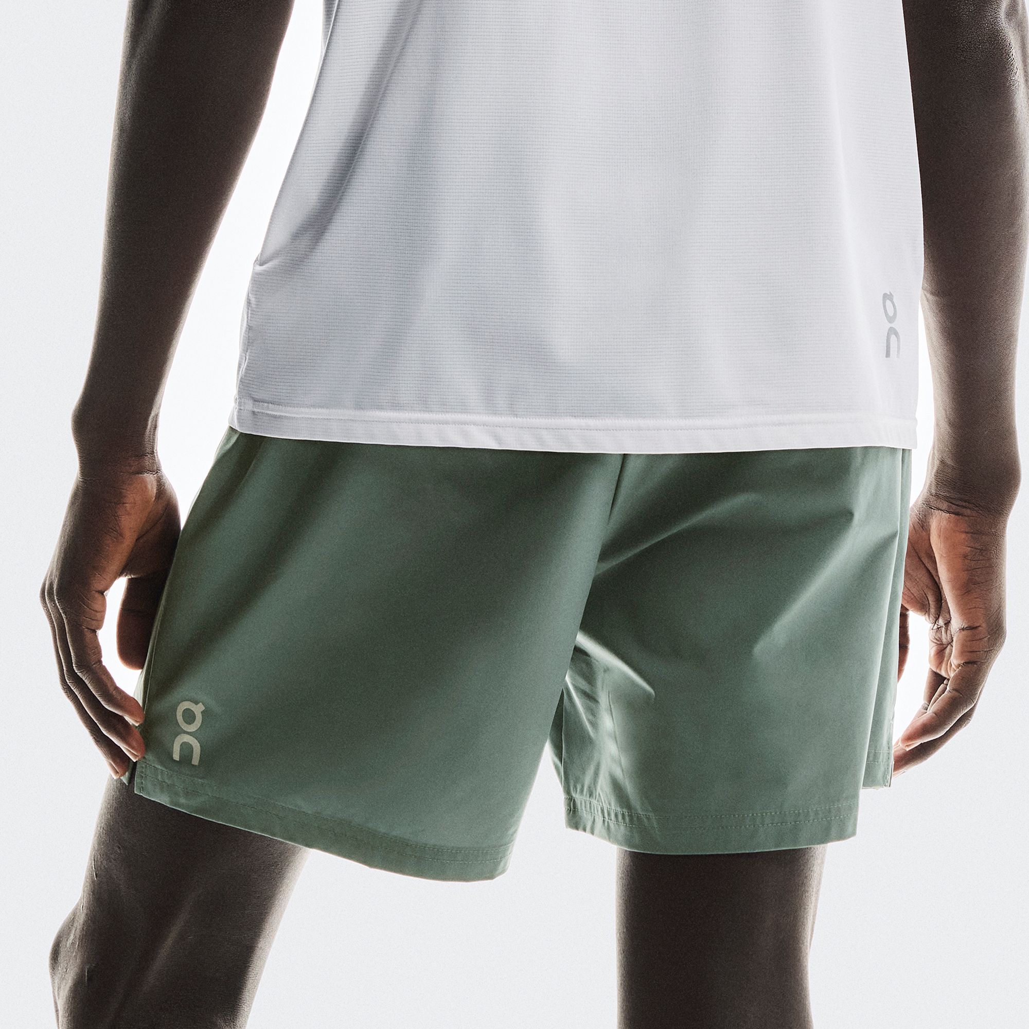 On Men's 5'' Core Shorts product image