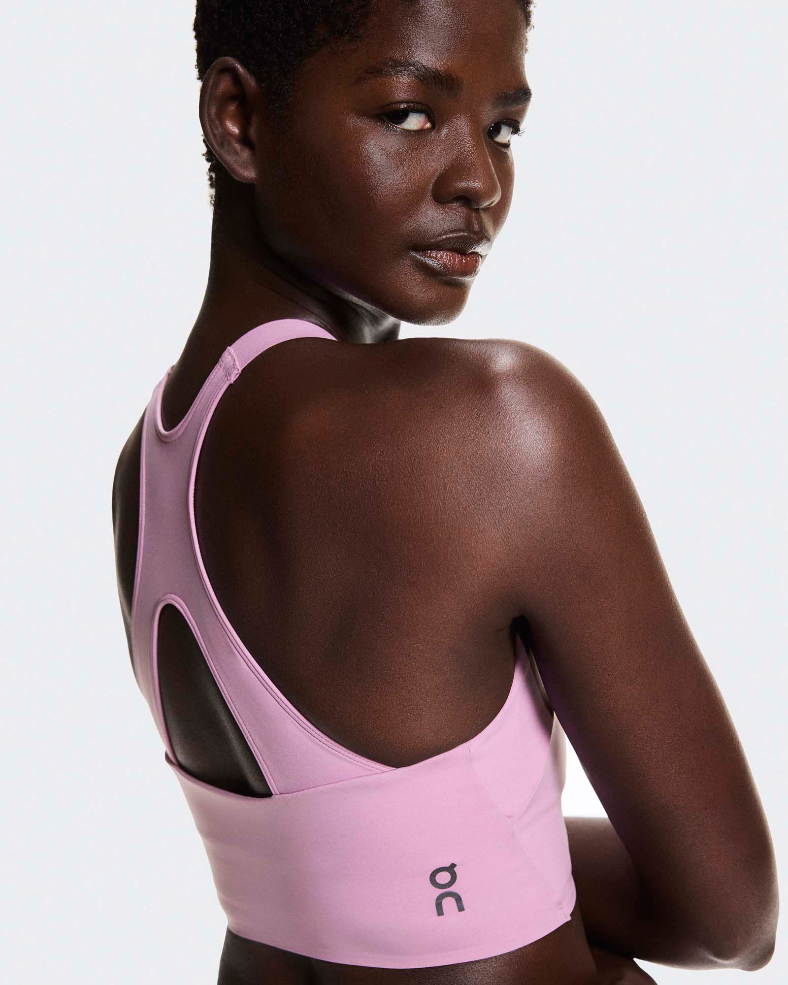 On Women's Performance Crop product image