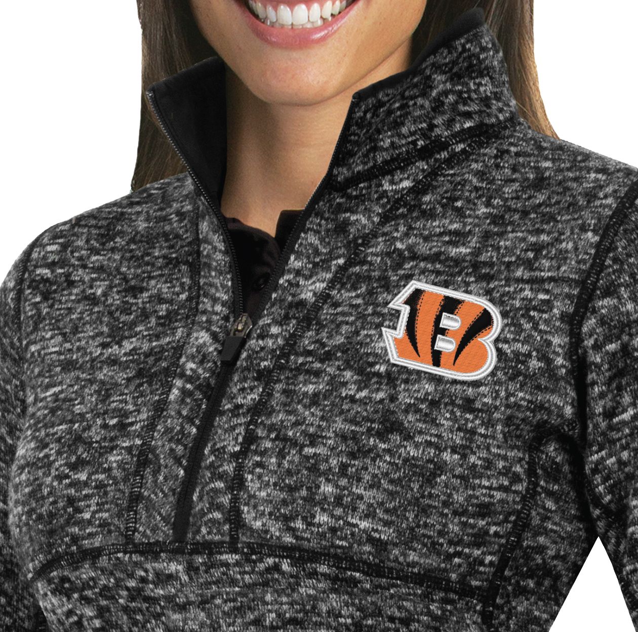 Antigua Women's Cincinnati Bengals Fortune Black Pullover Jacket