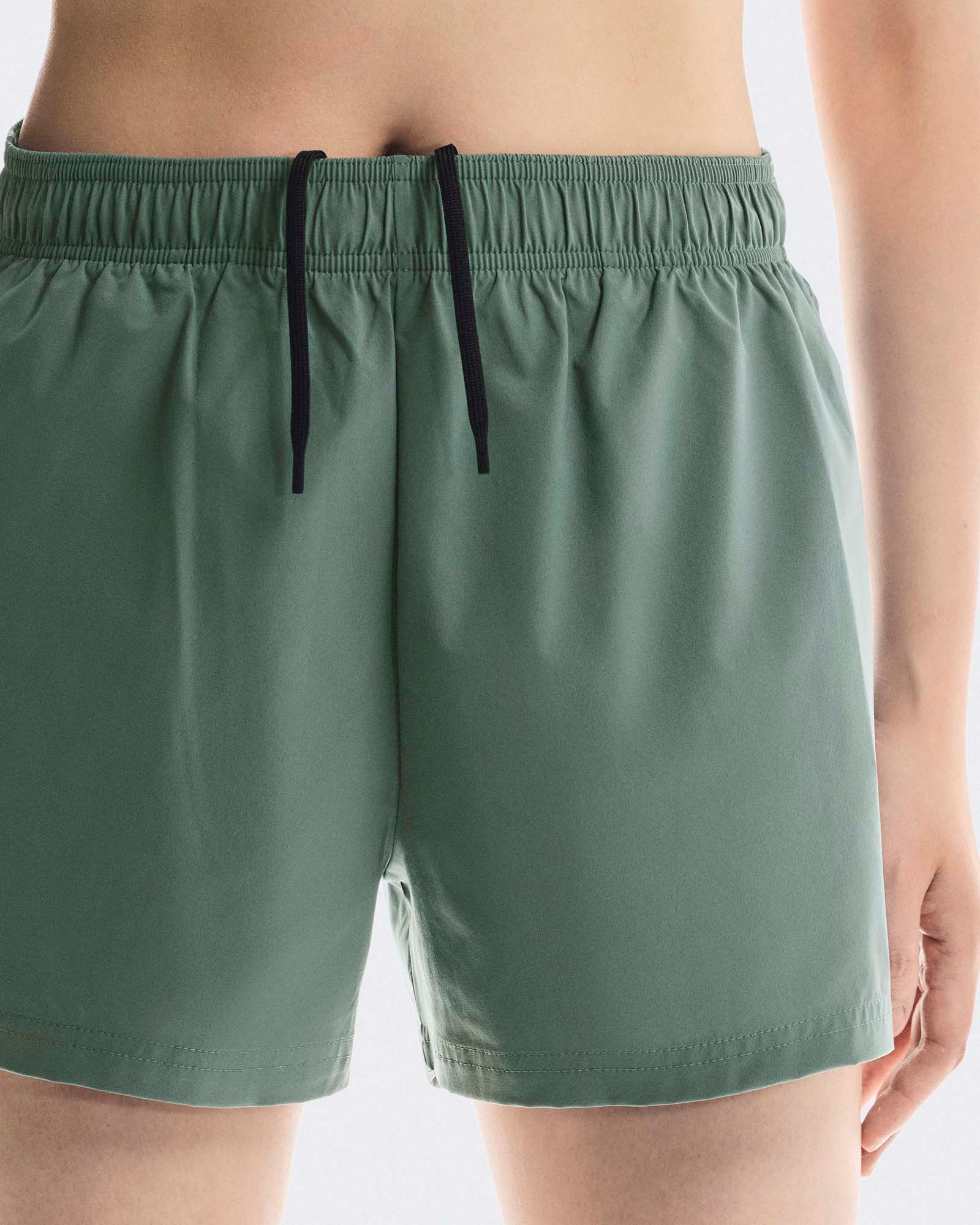 On Women's 3'' Core Shorts product image