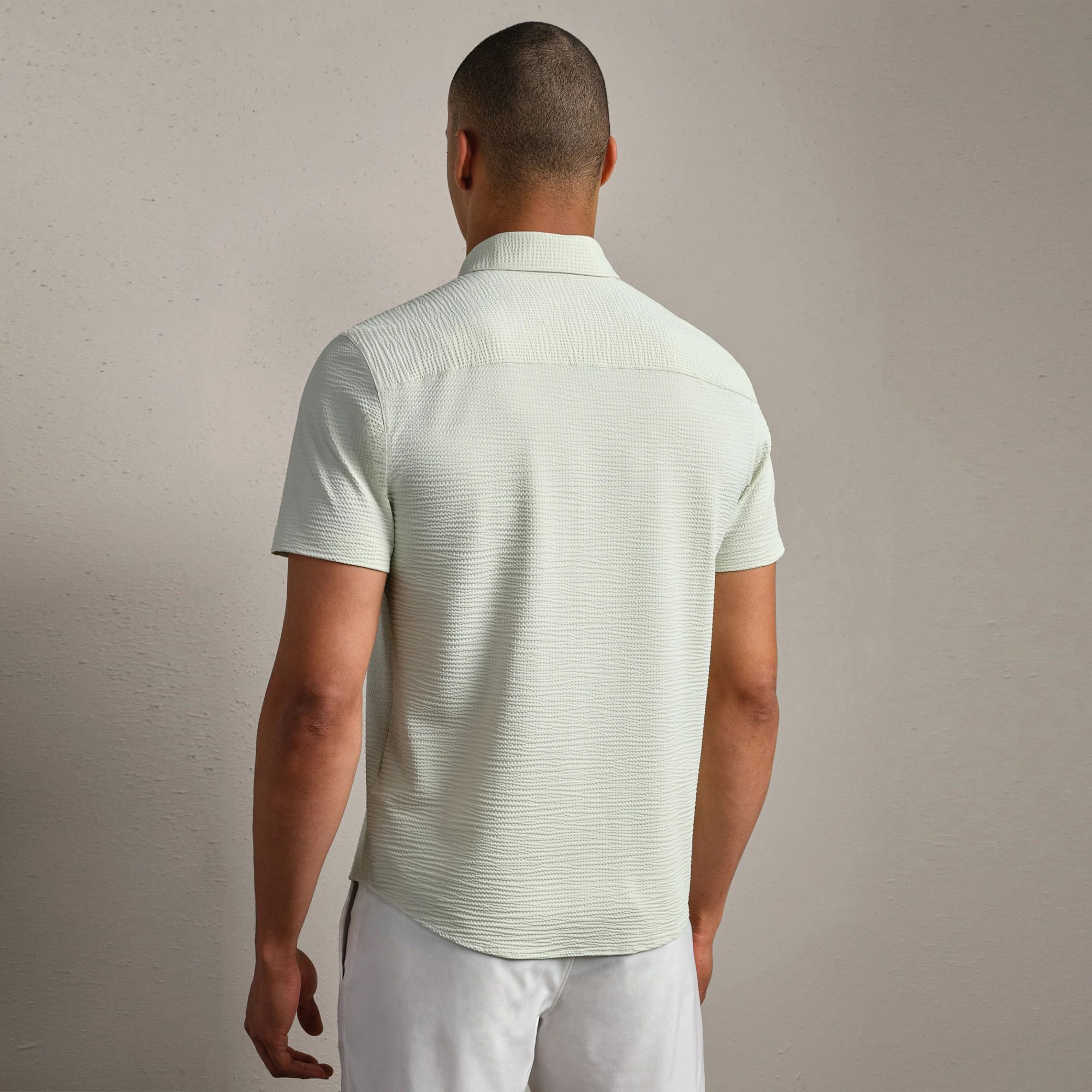 Rhone Men's Commuter Seersucker Short Sleeve Button Down Shirt product image