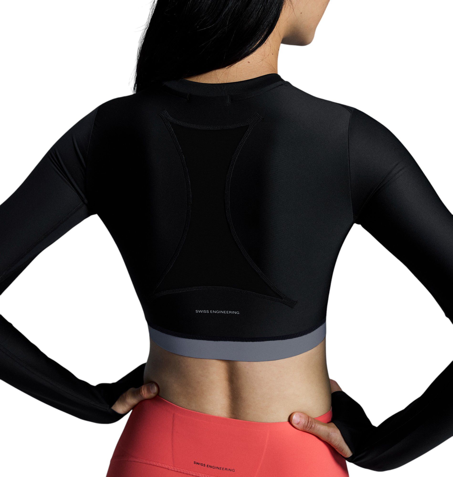 On Women's Train Long Sleeve Crop product image