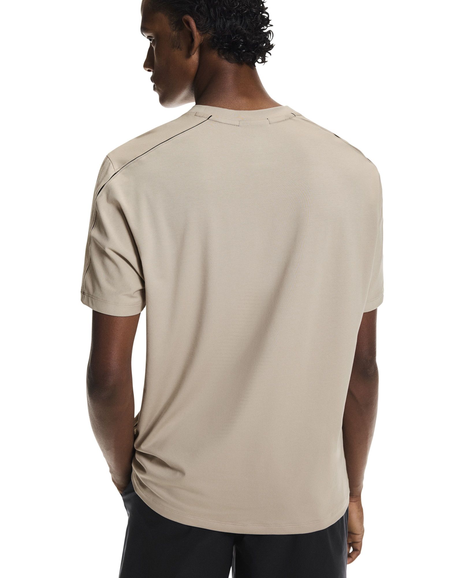 On Men's 25 Focus T-Shirt product image