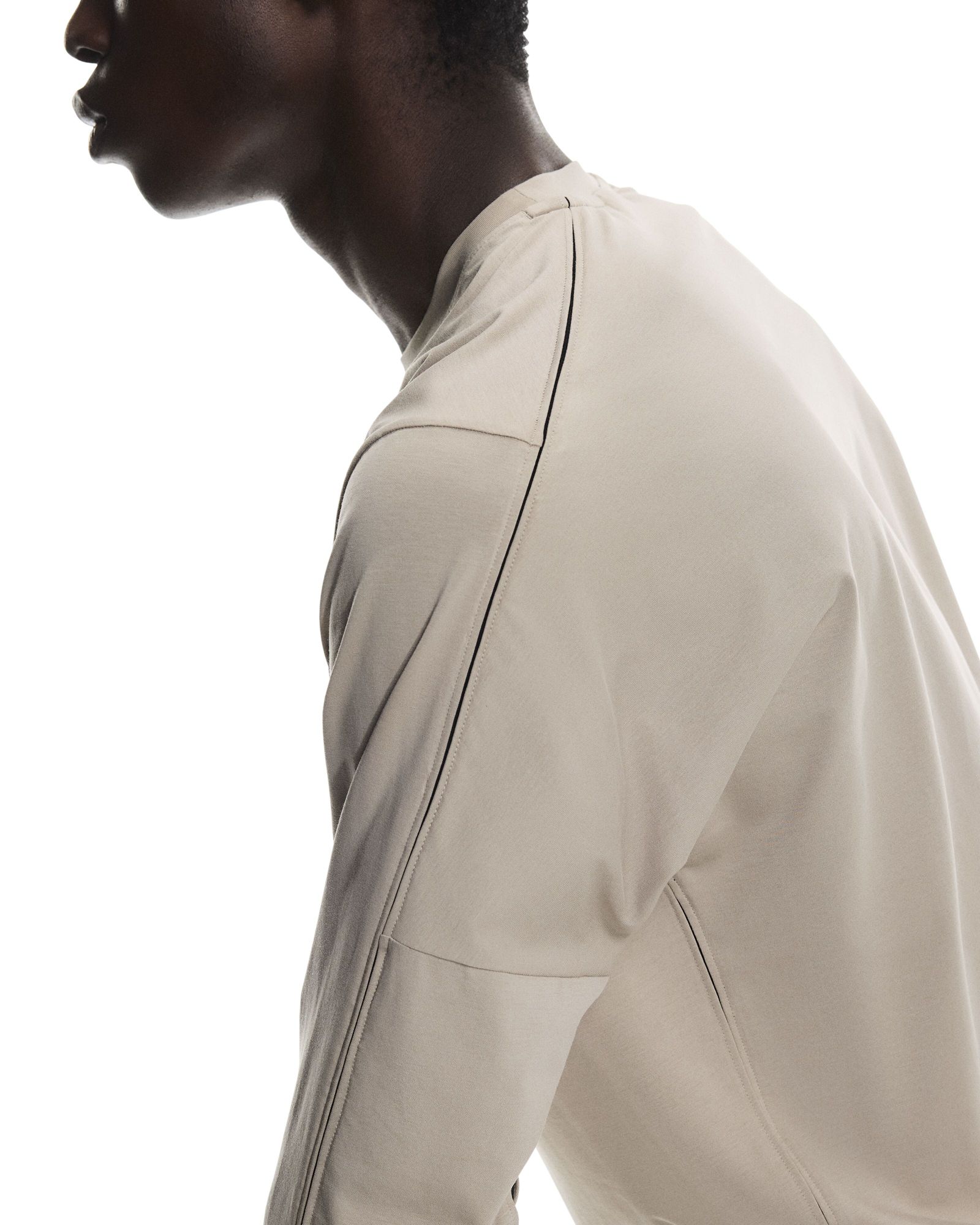 On Men's Focus Long Sleeve T-Shirt product image