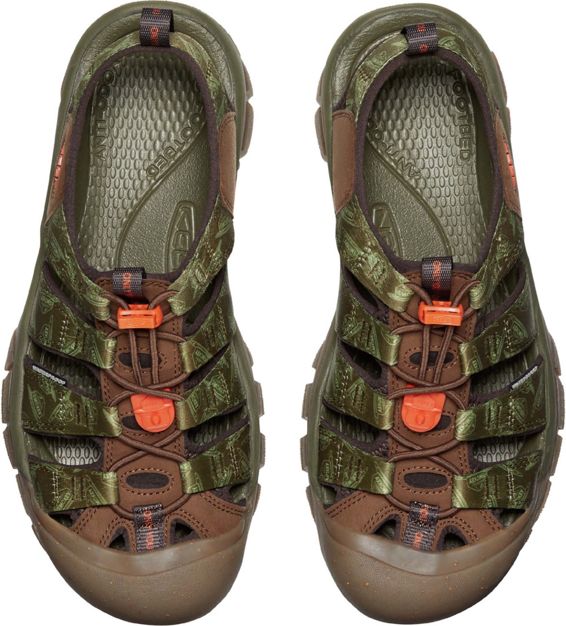 KEEN Men's Newport Retro Smokey Bear Sandals