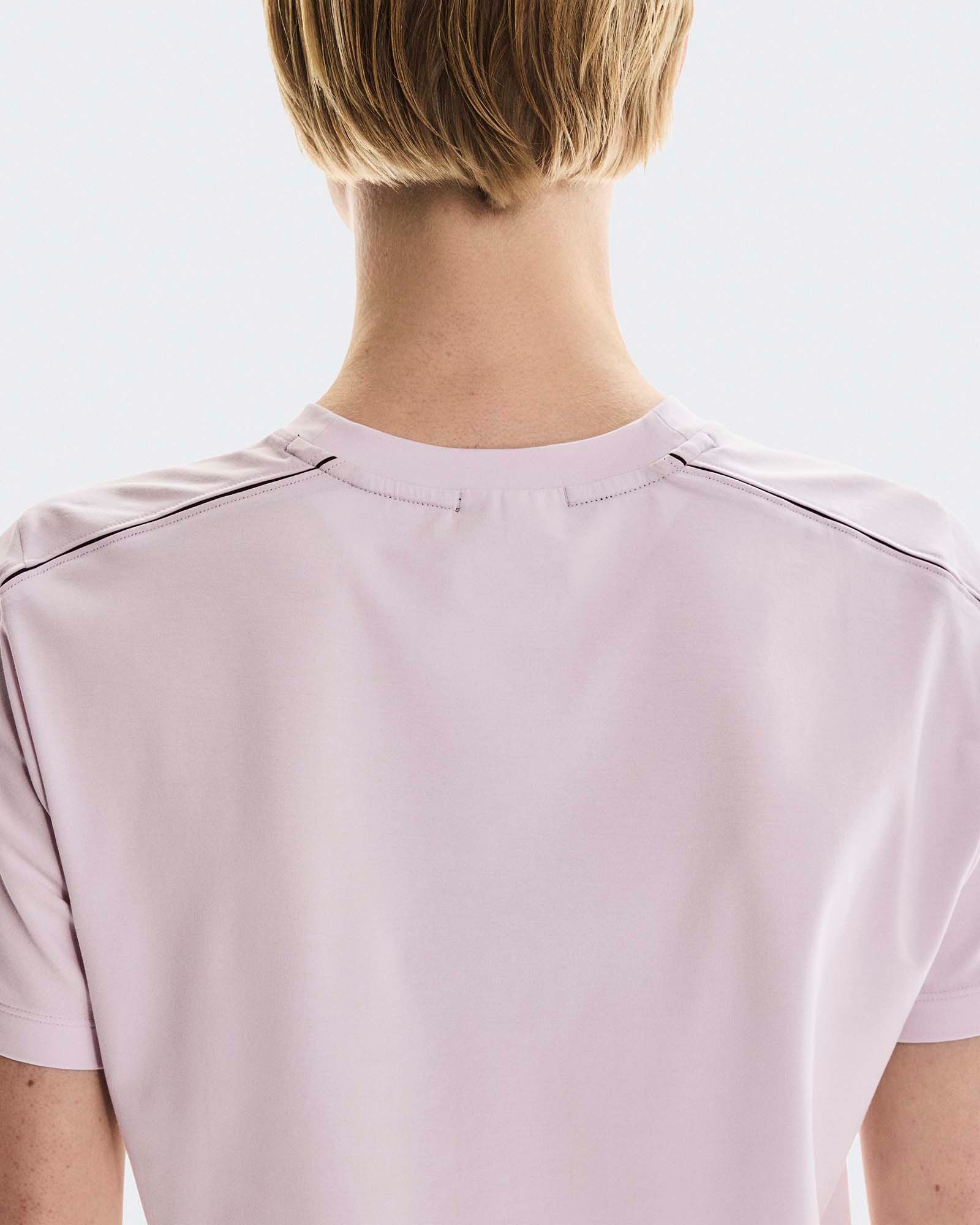 On Women's Focus-T product image