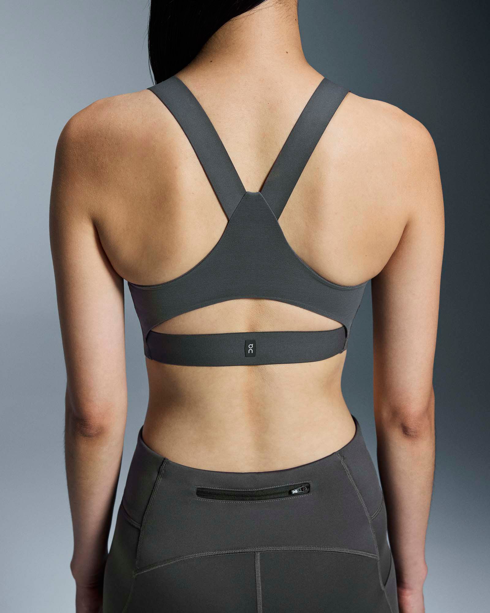 On Women's Performance Flex Bra product image