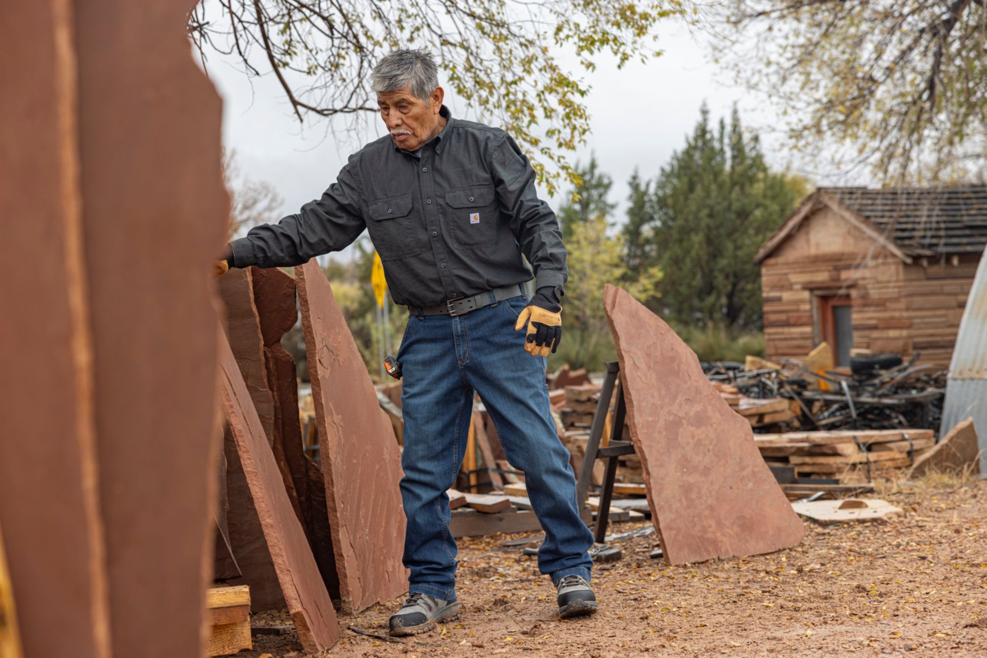 Carhartt Men's Loose Fit Midweight Chambray Long Sleeve Shirt product image